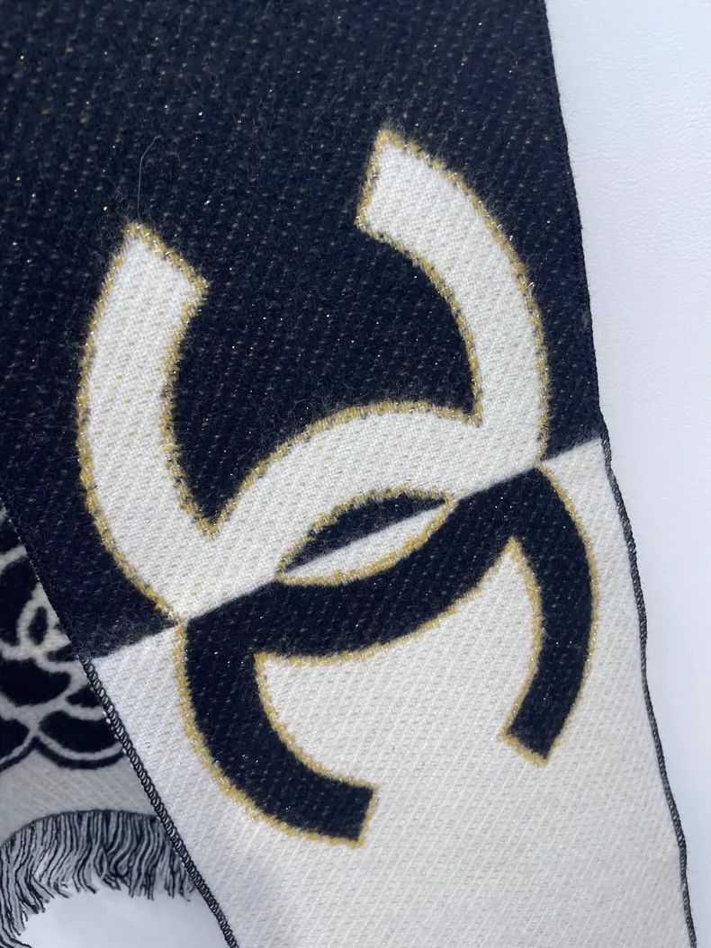 Chanel Chanel Boucle Scarf with Camellia Design -2505 Size ONE SIZE - 7 Thumbnail