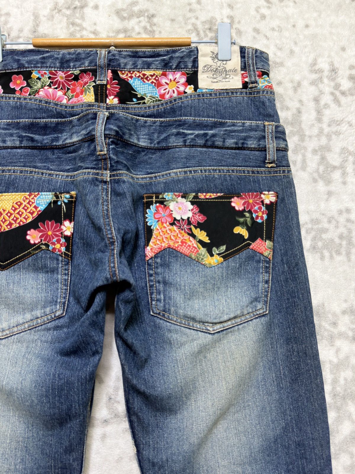 Japanese Brand Vintage Dominate Double Waist Floral Accent Straight Jeans Size US 32 / EU 48 - 11 Thumbnail