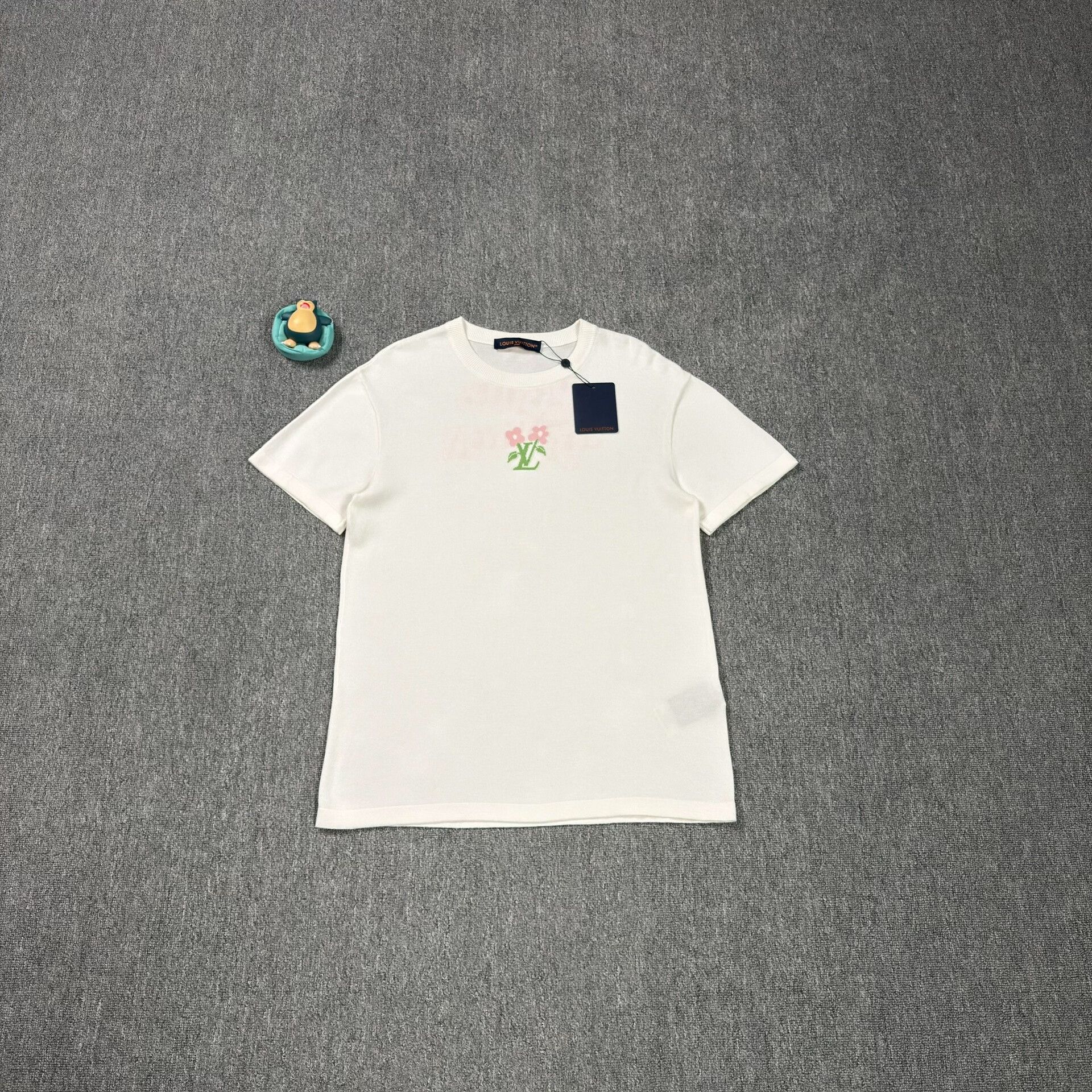 Louis Vuitton Louis Vuitton x Tyler Flower Knit T-Shirt S Size US S / EU 44-46 / 1 - 1 Thumbnail