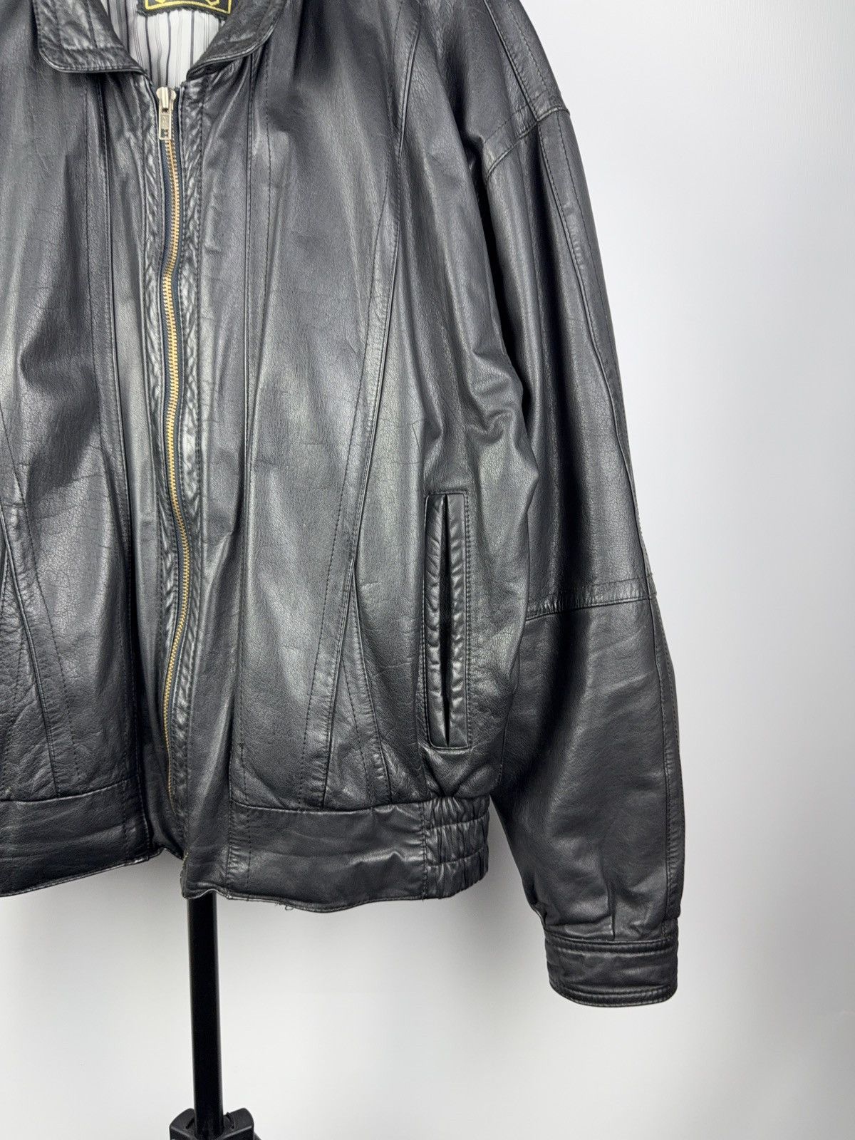 Vintage Vintage Leather Jacket Genuine Leahter bomber Moto Oldmoney Size US L / EU 52-54 / 3 - 4 Thumbnail