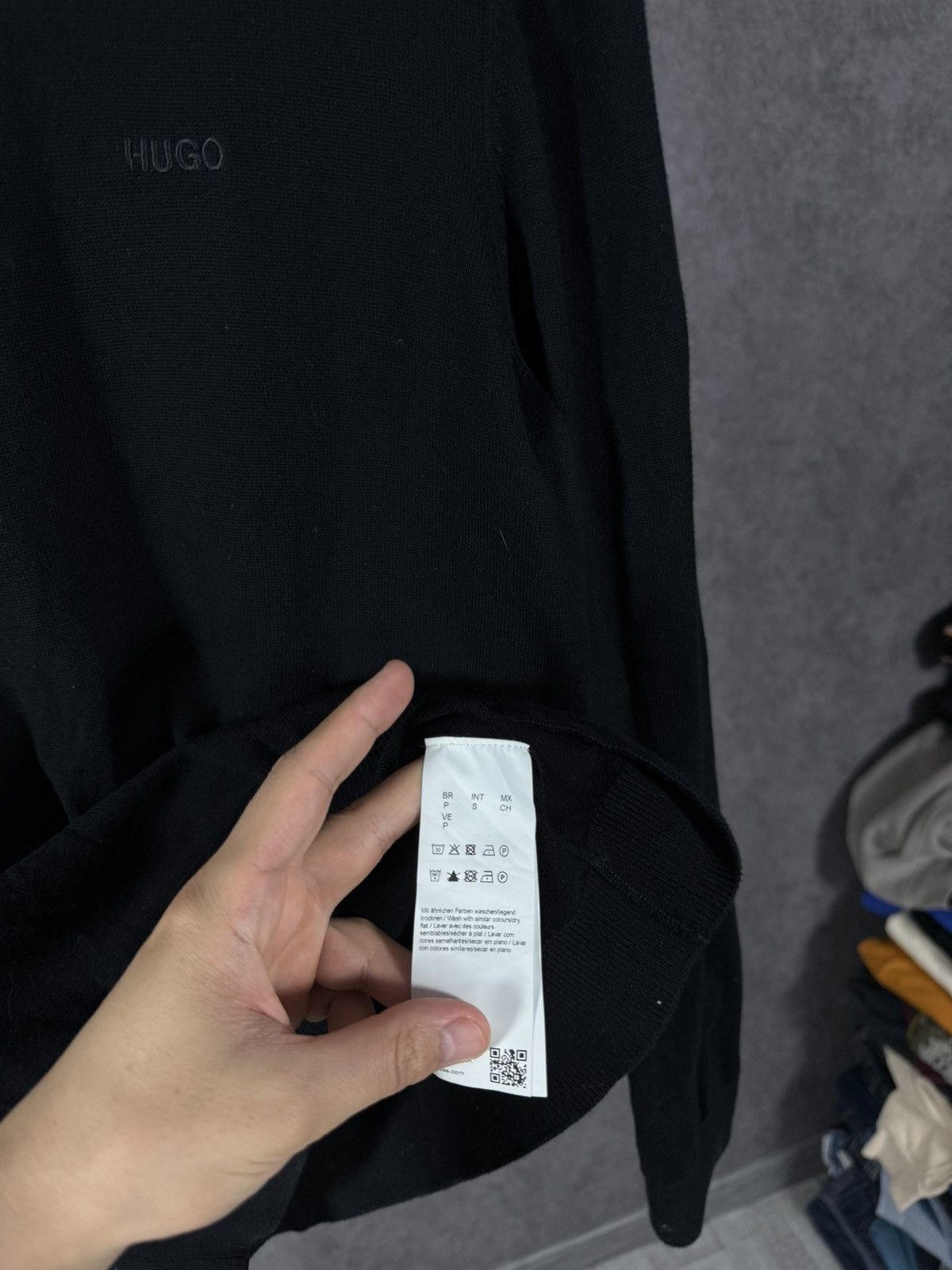 Hugo Boss Hugo Boss designer sweatshirt Size US S / EU 44-46 / 1 - 4 Thumbnail