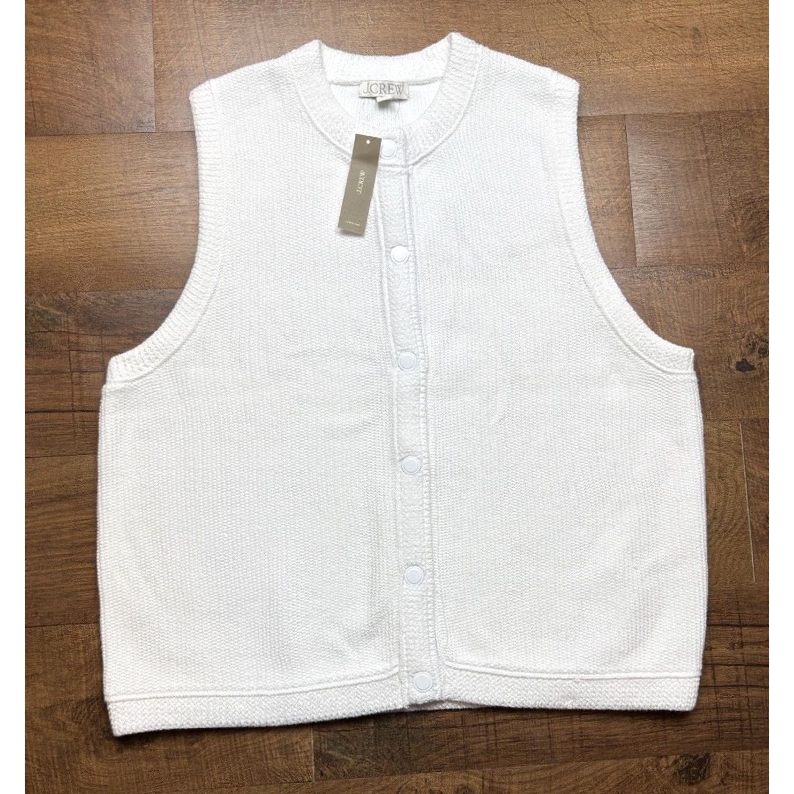 J.Crew NWT J. Crew Cropped button-up sweater shell Women’s Classic White Size 2X Vest Cardigan Sleeveless Crew Neck 100% Cotton Button Size XXL / US 16-18 / IT 52-54 - 2 Thumbnail