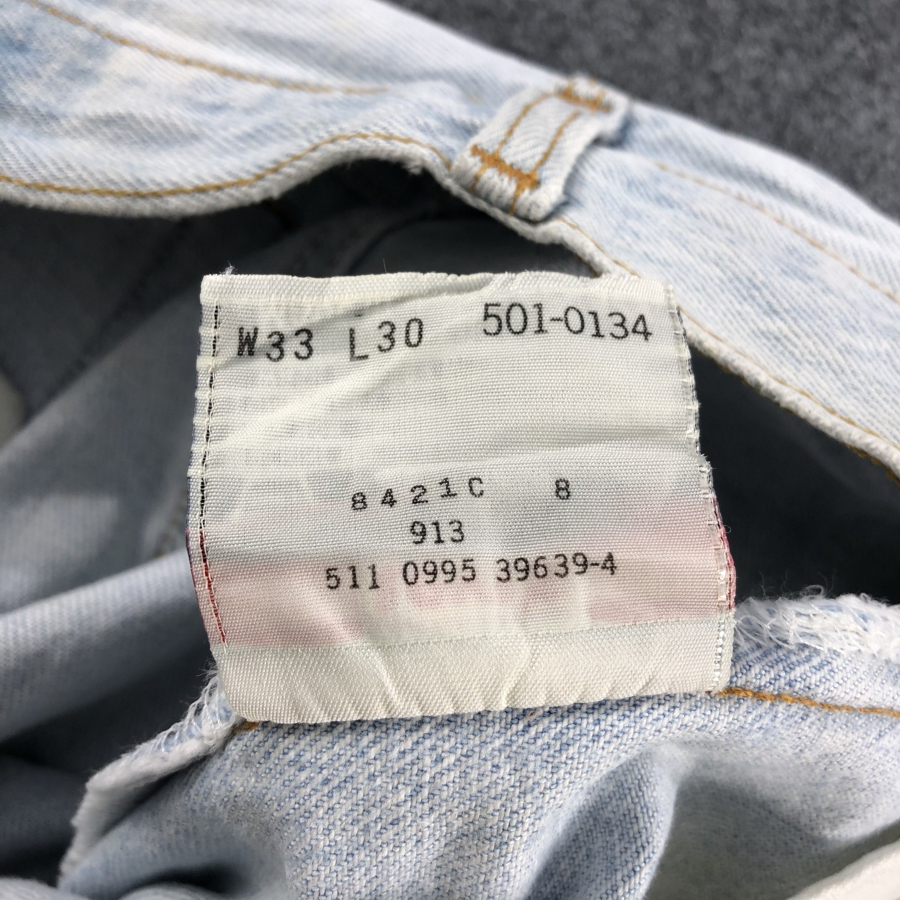 Levi's Vintage 90s Levis 501 Jeans Light Wash Denim KJ315 Size US 30 / EU 46 - 11 Thumbnail