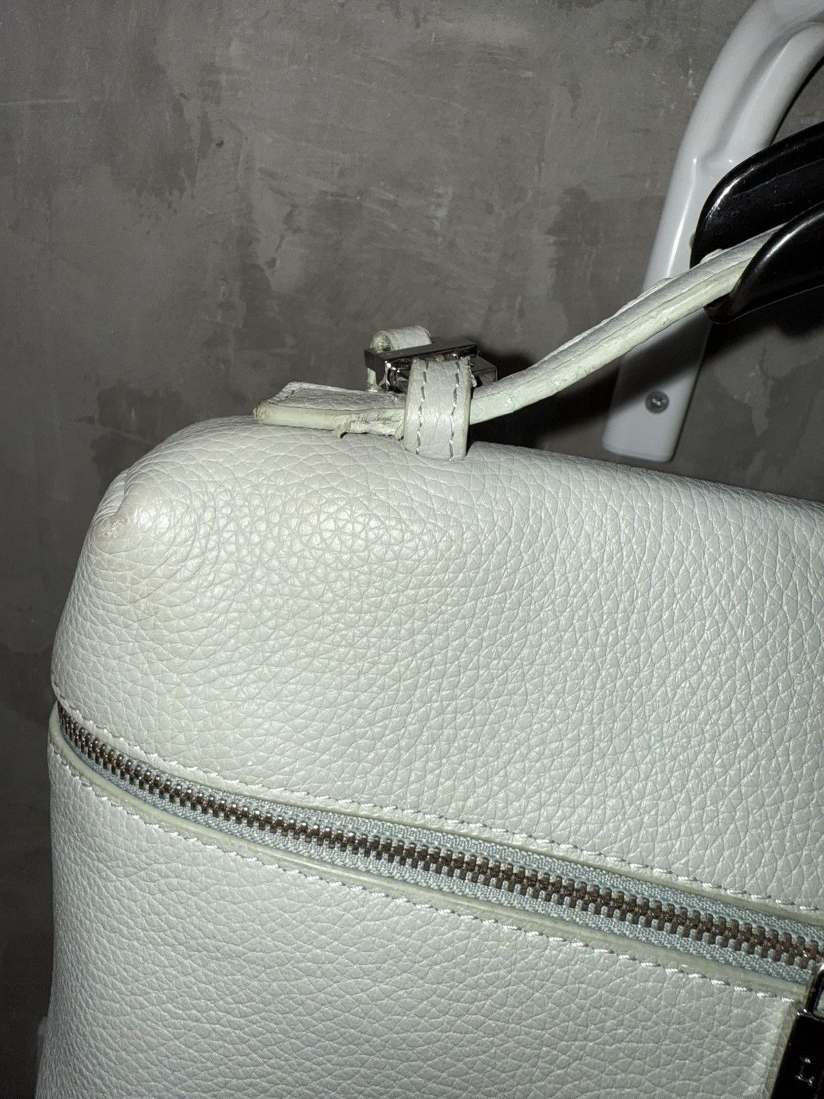 Loro Piana Loro Piana Extra Pocket 2 way Leather Bag Size ONE SIZE - 2 Thumbnail
