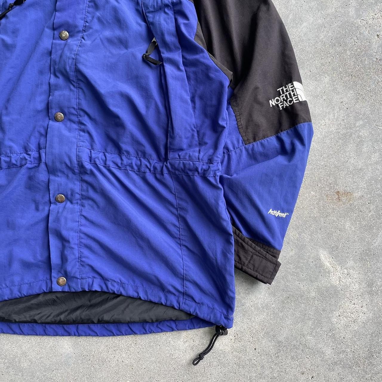 The North Face × Vintage Crazy vintage 90s The North Face windbreaker jacket Size US L / EU 52-54 / 3 - 3 Thumbnail