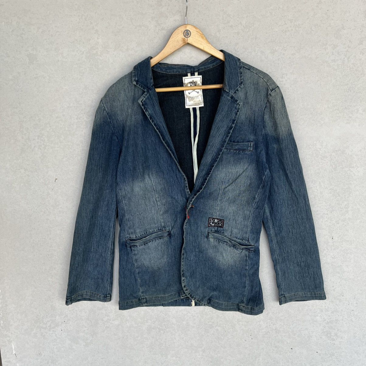Other Vintage Maximilian Blue Denim Blazer With A Relaxed Fit Sz M Size US M / EU 48-50 / 2 - 1 Thumbnail