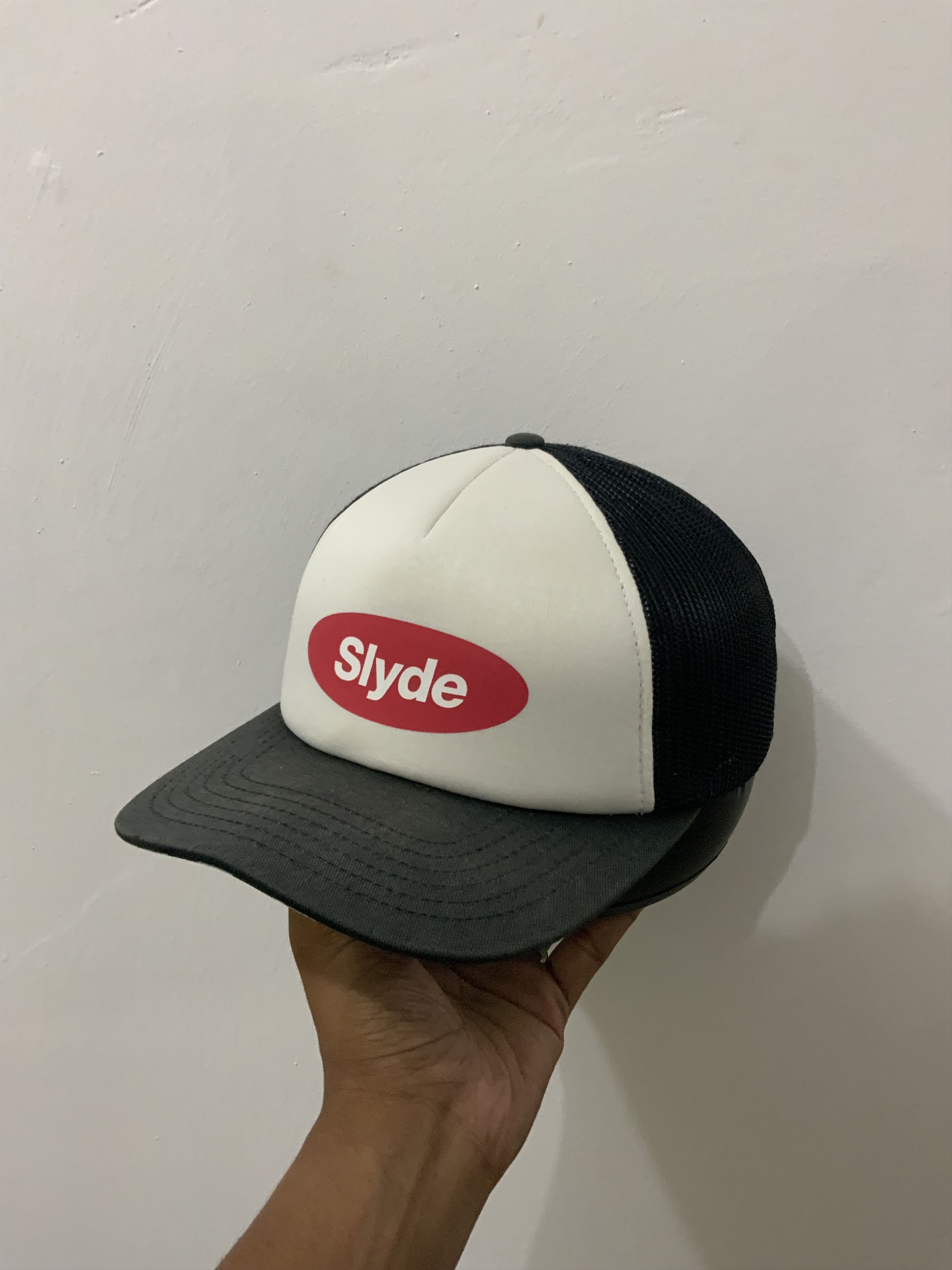 Hat Club Slyde Black Fade Trucker Hat Size ONE SIZE - 1 Thumbnail