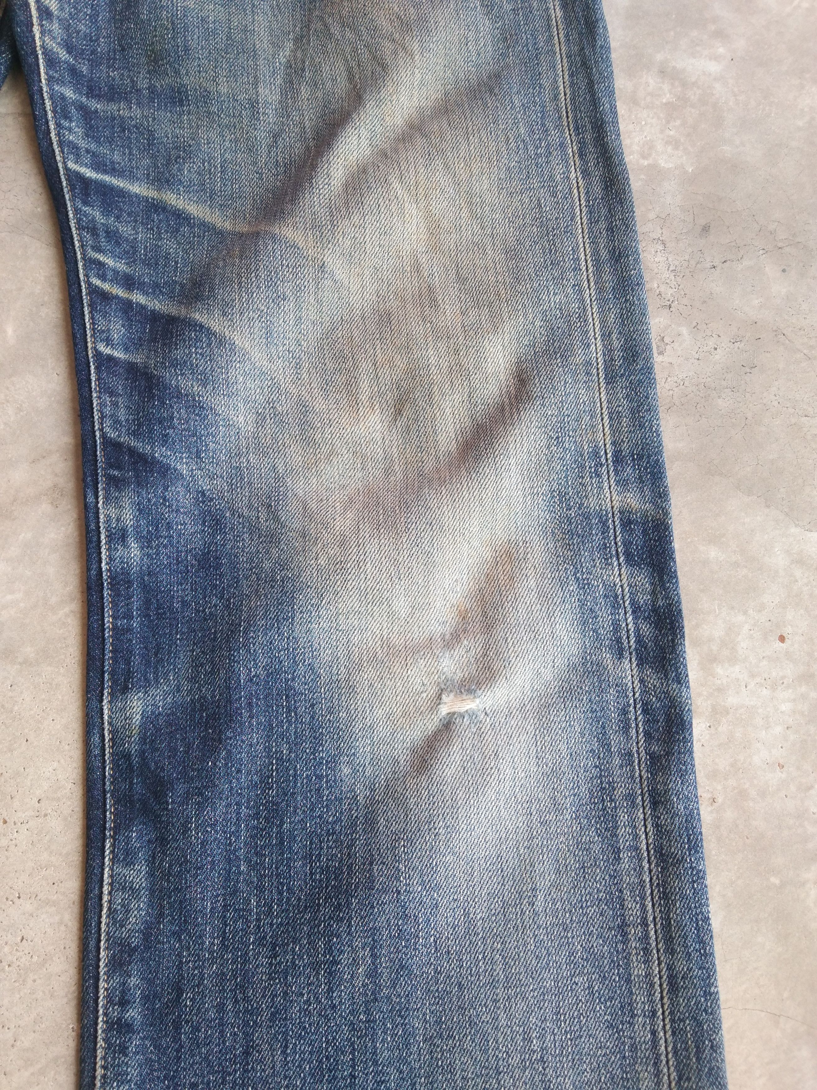 Japanese Brand Vintage Dirty Uniqlo Redline Selvedge Distressed Jeans 30x29 Size US 33 - 4 Thumbnail