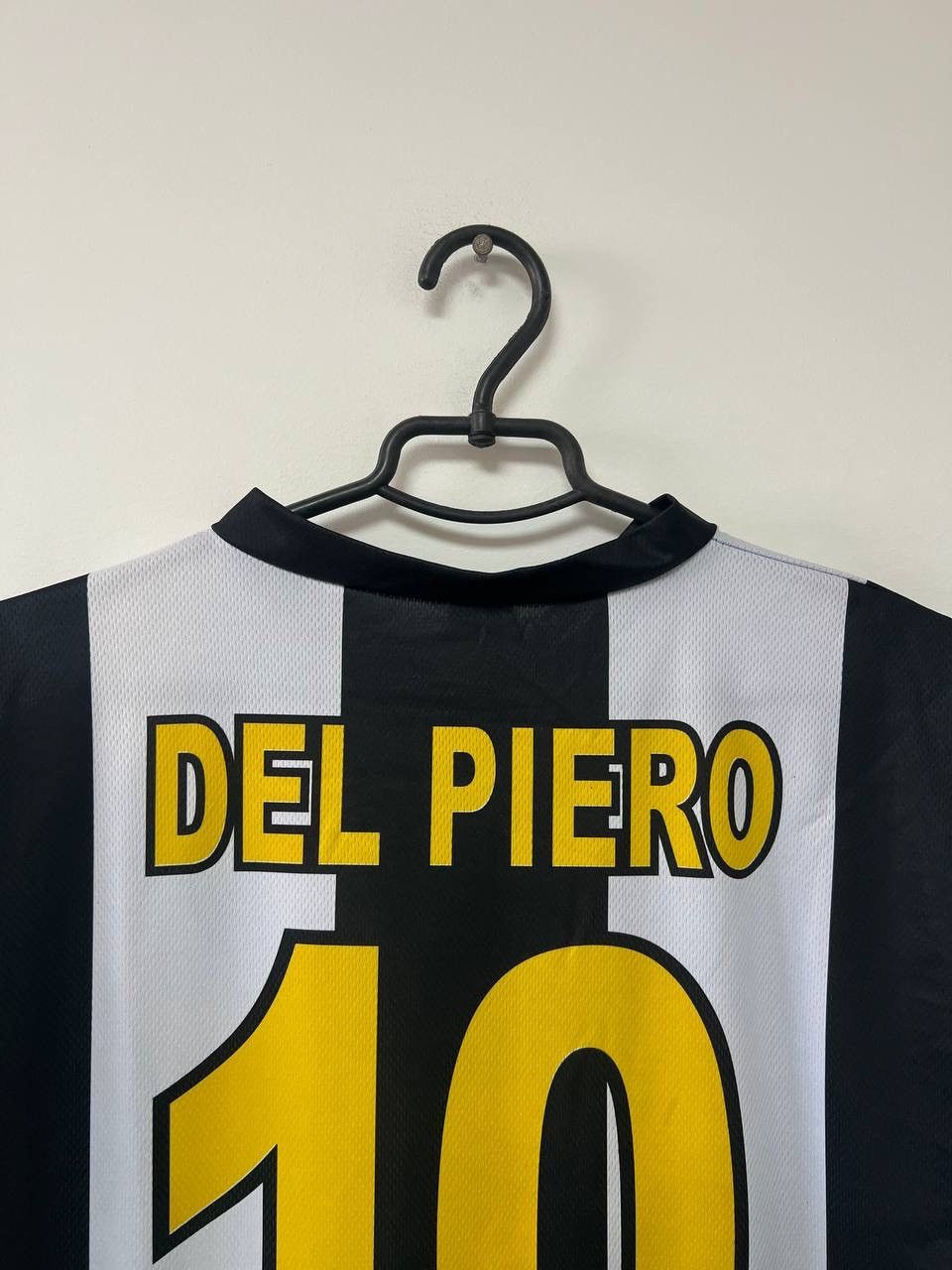 Other Juventus 2004/2005 Home #10 Del Piero Football Shirt S Size US S / EU 44-46 / 1 - 4 Thumbnail