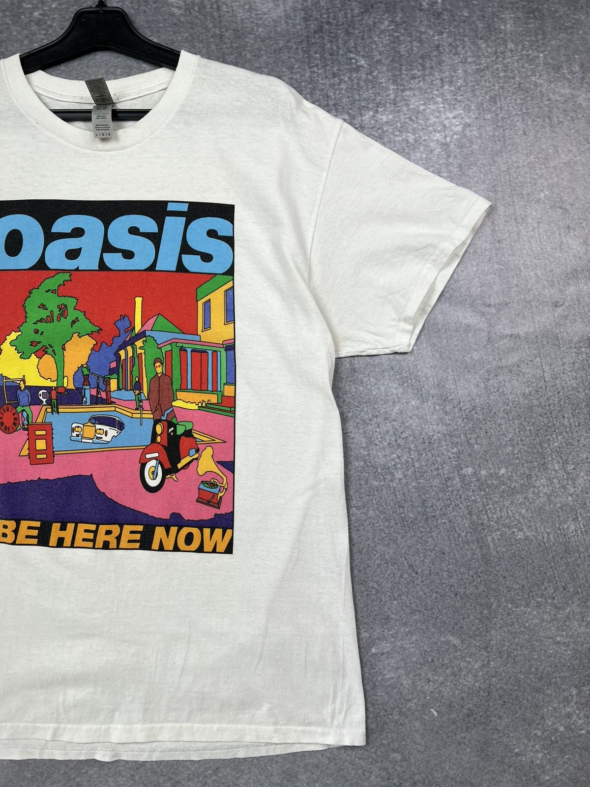 Band Tees Oasis merchandise “be here now” T-shirt Size US L / EU 52-54 / 3 - 3 Thumbnail