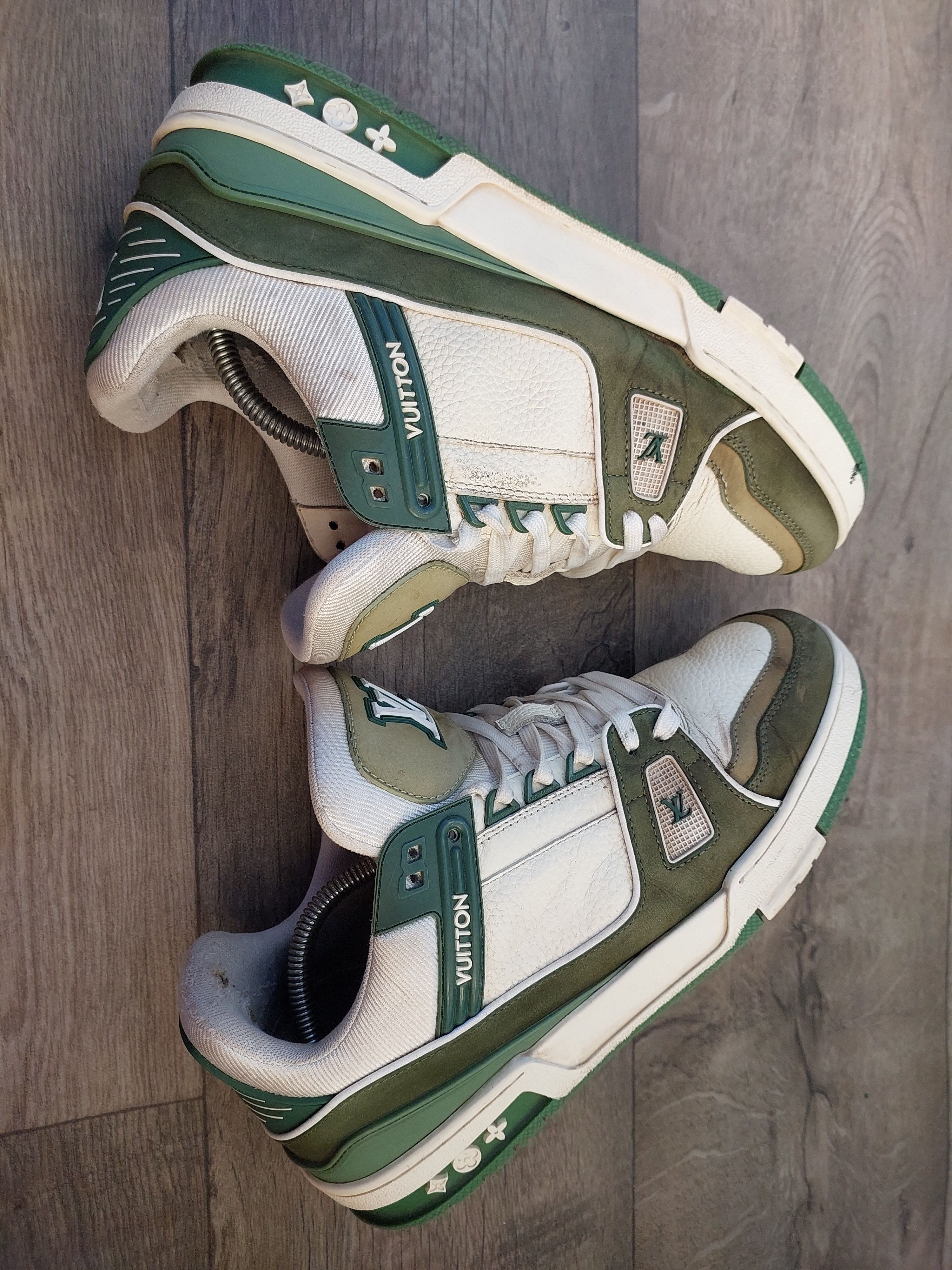 Louis Vuitton Louis Vuitton Green and White Trainer Sneaker -2508 Size US 10 / EU 43 - 6 Thumbnail