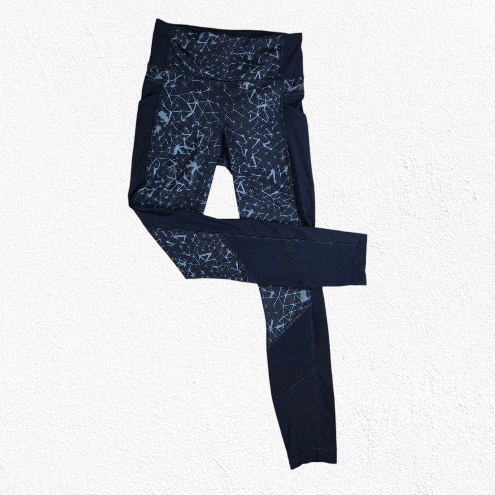 Lululemon Lululemon Pace Rival Leggings 25” Black Geometric Size 2 Size 26" / US 2 / IT 38 - 2 Thumbnail