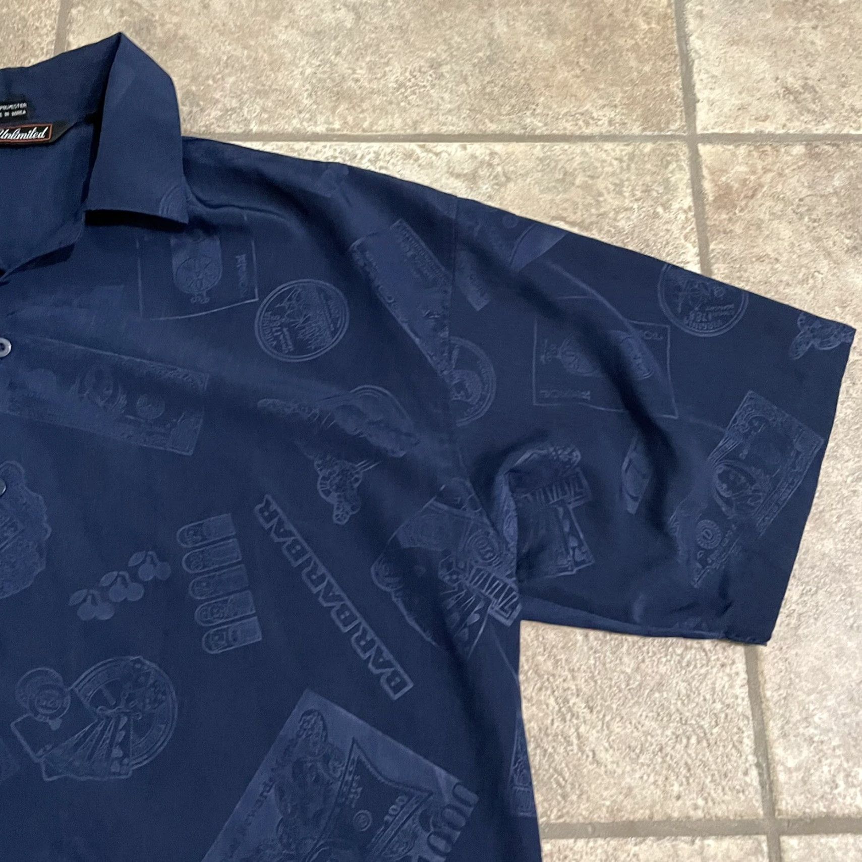 Vintage VINTAGE Seals Unlimited Hawaiian Style shirt Mens 2XL Blue Polyester Casino Print Short Sleeve Button-Up Size US XXL / EU 58 / 5 - 2 Thumbnail