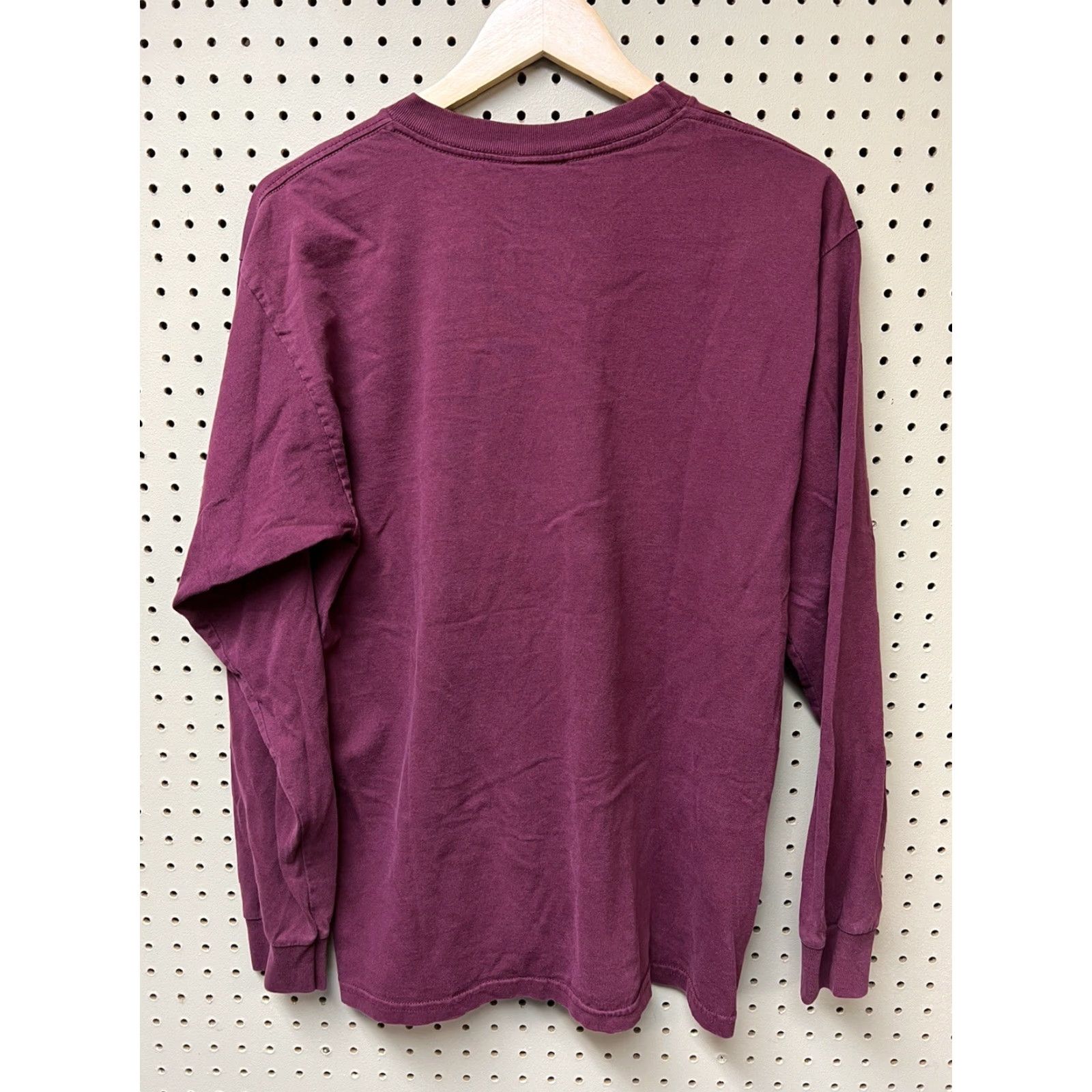 Nike VINTAGE Nike Virginia Tech Hokies T-Shirt Mens M Long Sleeve Maroon Center Swoosh shirts Size US M / EU 48-50 / 2 - 2 Thumbnail