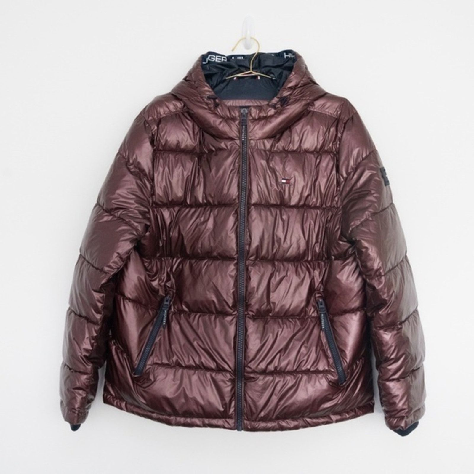 Tommy Hilfiger Tommy Hilfiger. Mens Pearlized Hooded Puffer Jacket. Size US XL / EU 56 / 4 - 1 Thumbnail