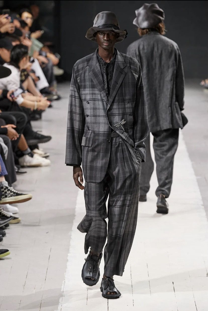 Yohji Yamamoto NWT S/S24 Grey Plaid Linen/Rayon Tab Pants Size US 32 / EU 48 - 1 Thumbnail