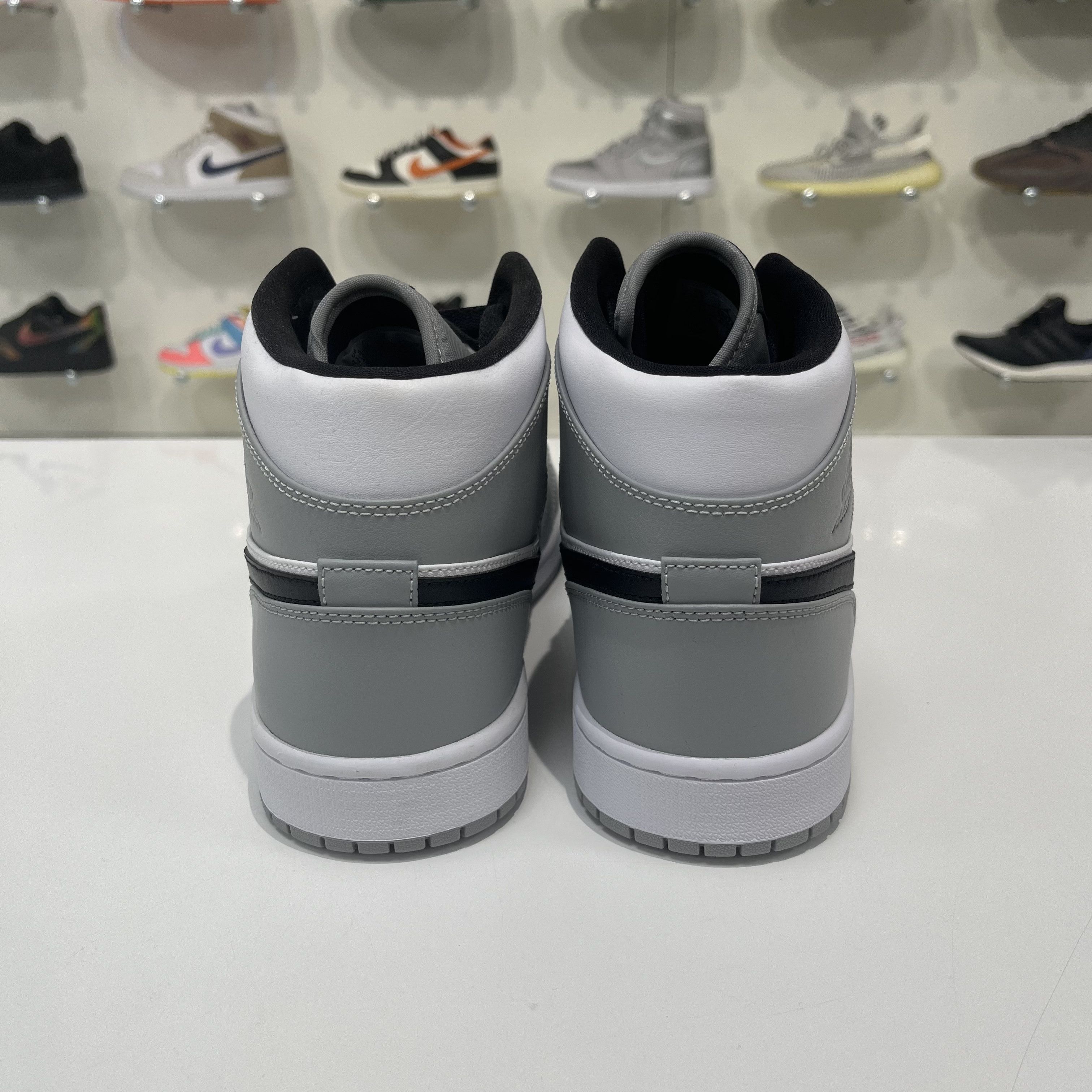 Nike Air Jordan 1 Mid Light Smoke Grey Size US 11.5 / EU 44-45 - 3 Thumbnail