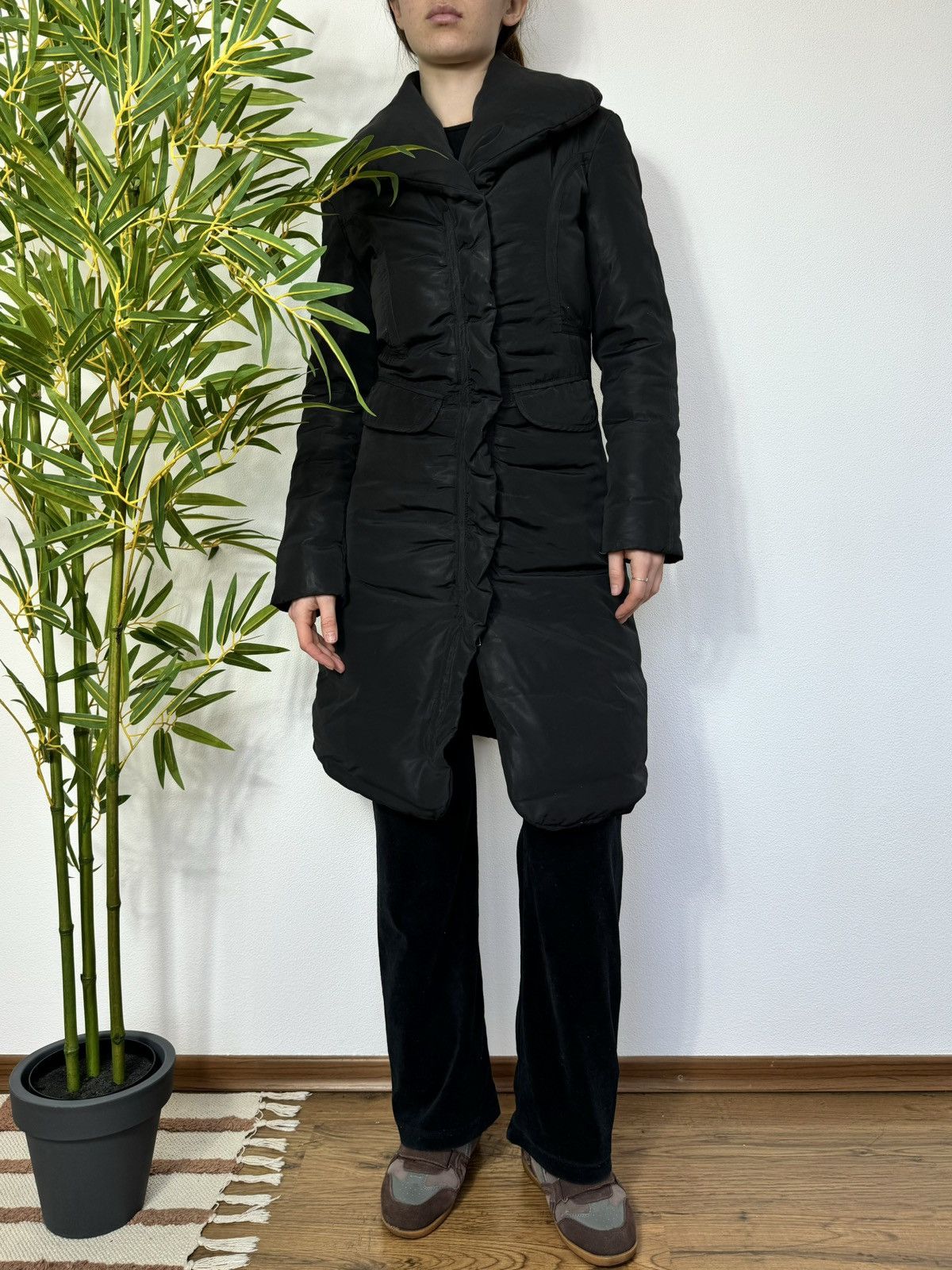 Versace × Vintage VINTAGE VERSACE SPORT 2000s MIDI DOWN PUFFER JACKET Size XS / US 0-2 / IT 36-38 - 1 Thumbnail