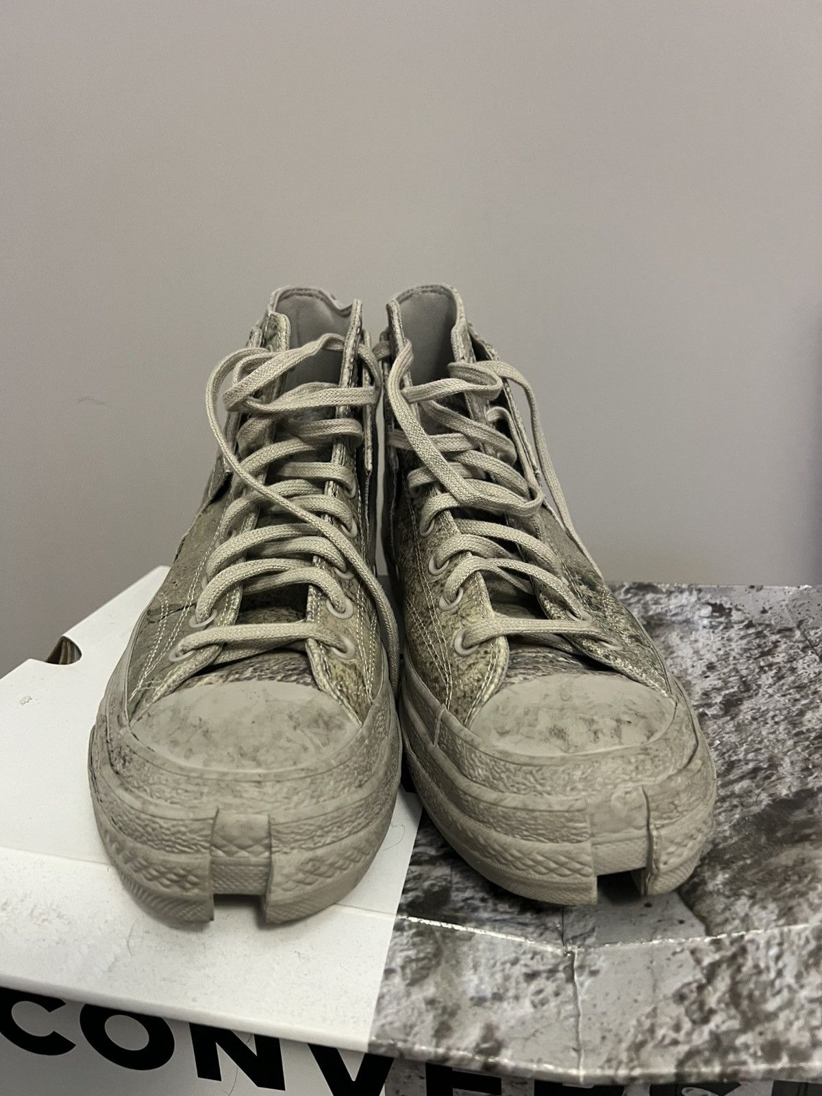 Converse × Feng Chen Wang Converse Converse x Feng Chen Wang Chuck 70 - 2 in 1 Hi Size US 11 / EU 44 - 5 Thumbnail