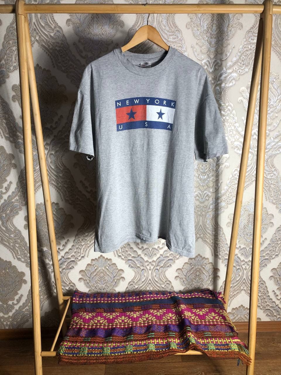 Hanes × Vintage VERY RARE HANES NEW YORK USA BIG LOGO T-SHIRT Y2K 90s RETRO Size US XL / EU 56 / 4 - 1 Thumbnail