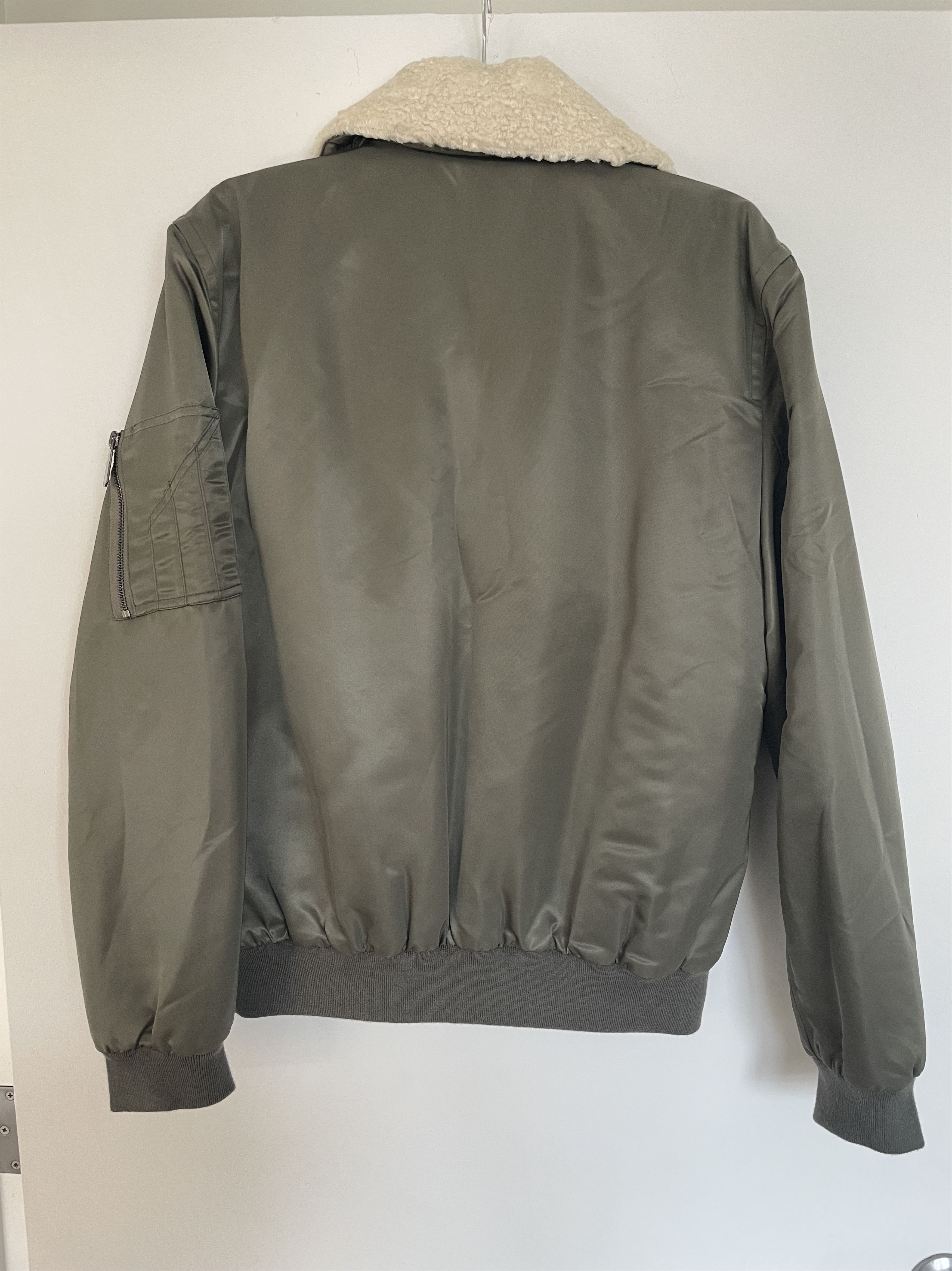 7 For All Mankind 7 For All Mankind Sherpa Trim Bomber Jacket In Army Green Size US L / EU 52-54 / 3 - 4 Thumbnail