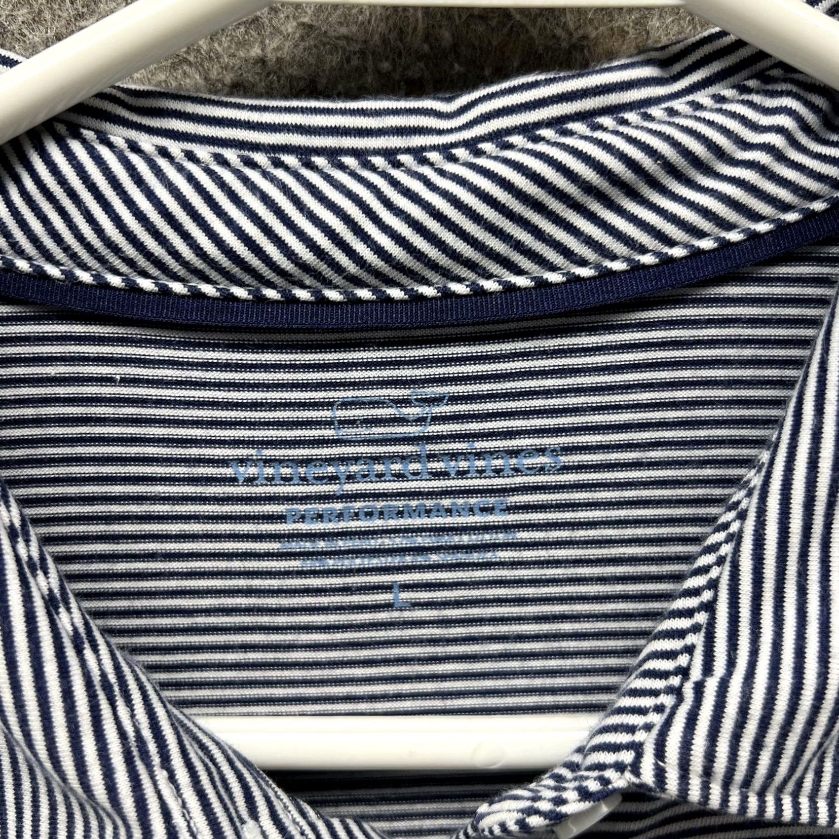 Vineyard Vines Vineyard Vines Polo Shirt Womens Large Blue Stripe Stretch Golf Performance Shirt Size L / US 10 / IT 46 - 4 Thumbnail