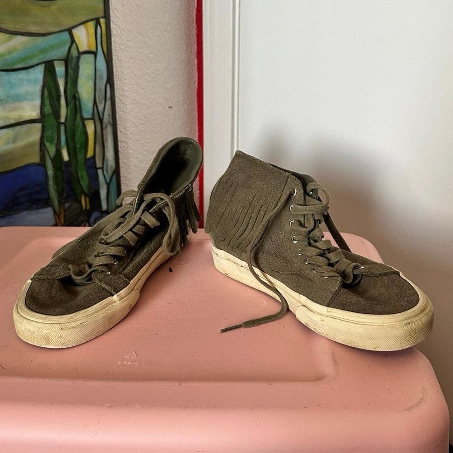 Vans vans dark green ruffle high top pleather shoes Size US 8 / IT 38 - 2 Thumbnail