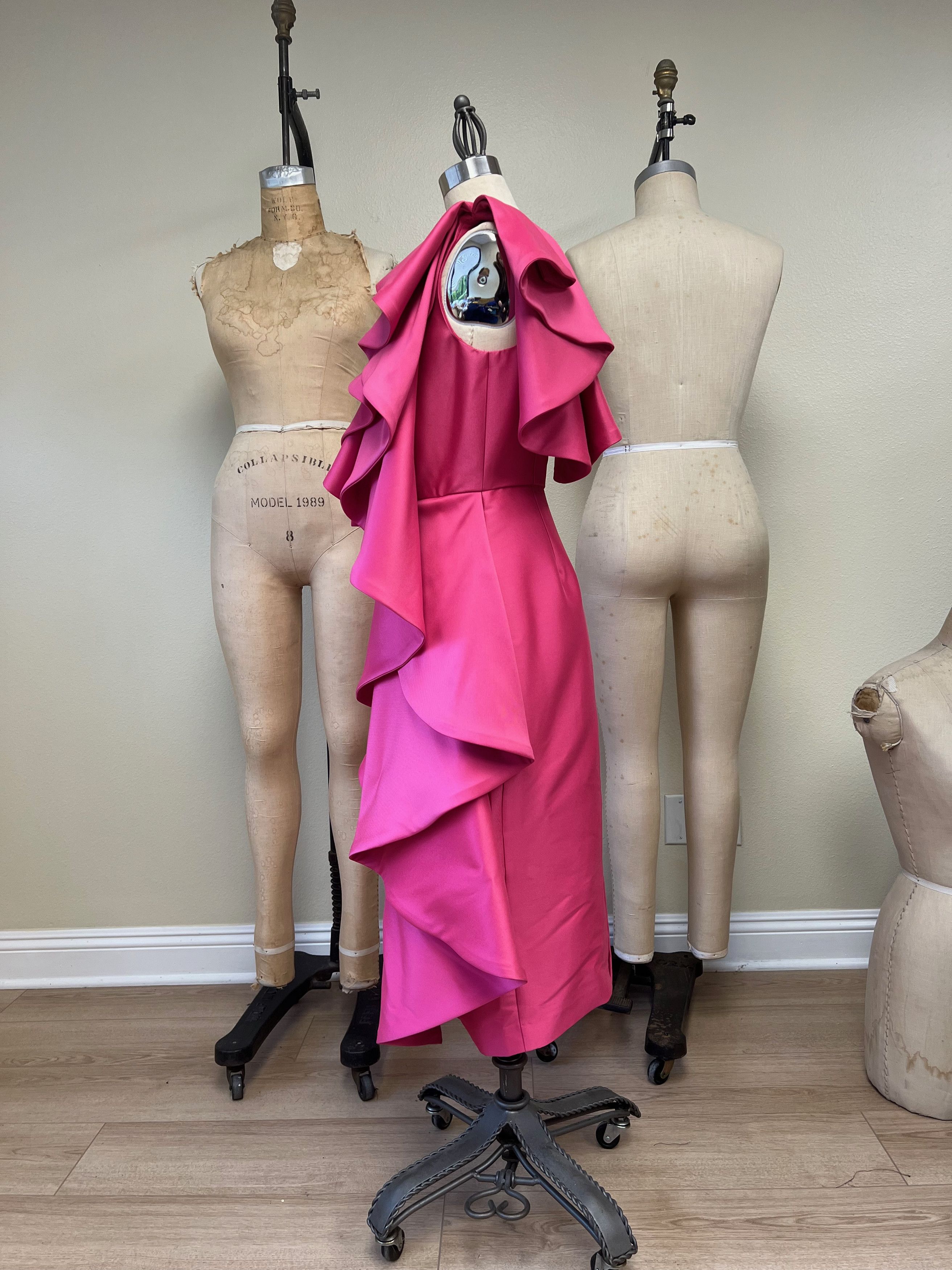 Badgley Mischka NWT Badgley Mishka Ruffle One Shoulder Pink Fuchsia Dress 2 Size XS / US 0-2 / IT 36-38 - 3 Thumbnail