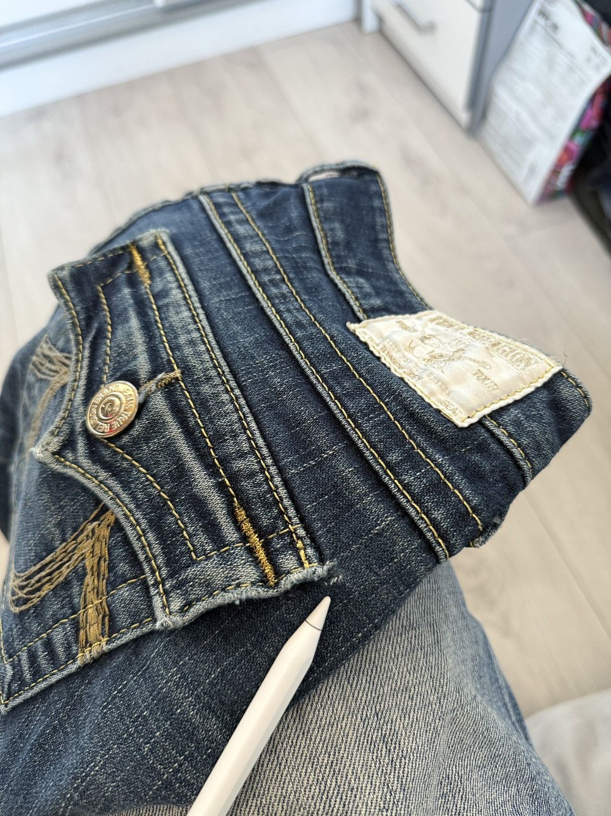 True Religion True Religion Rainbow Joey Washed Flared Bootcut Denim Jeans Size 27" / US 4 / IT 40 - 16 Thumbnail