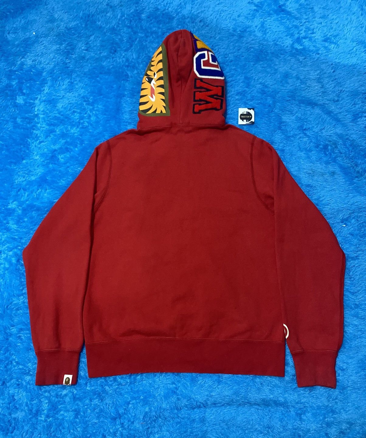 Bape Bape Shark Fullzip Hoodie Red glow in the dark Size US L / EU 52-54 / 3 - 3 Thumbnail
