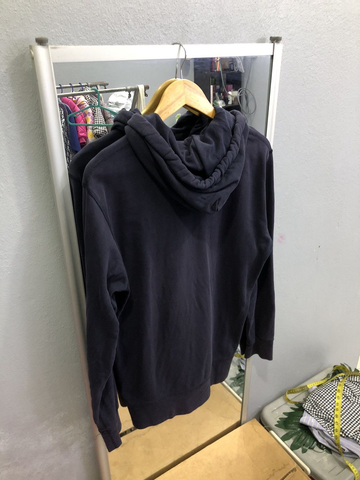 Uniqlo Vintage Uniqlo Zip Hoodie – Classic Navy Core Size US M / EU 48-50 / 2 - 8 Thumbnail