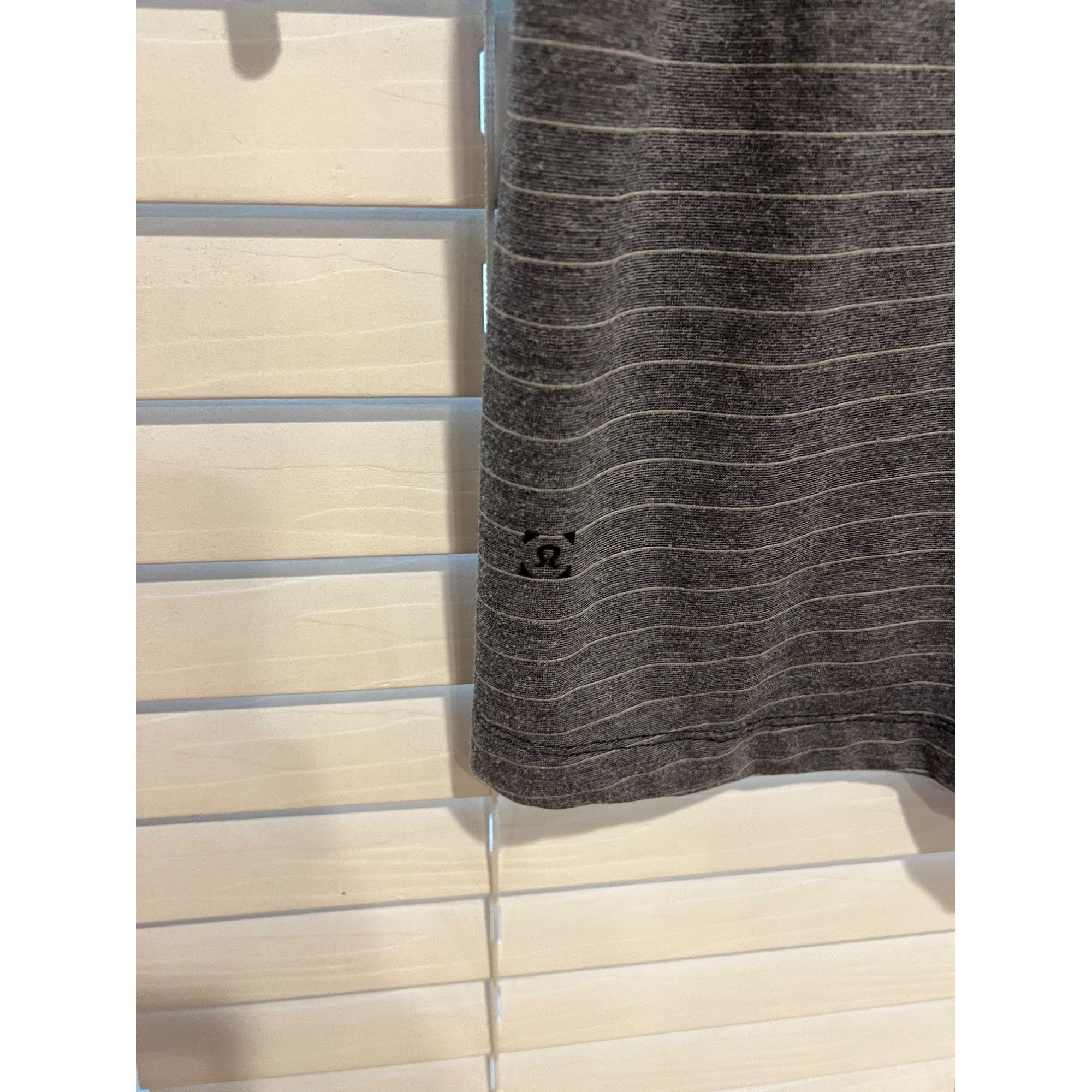 Lululemon Lululemon Mens Polo Shirt - Size L Size US L / EU 52-54 / 3 - 4 Thumbnail