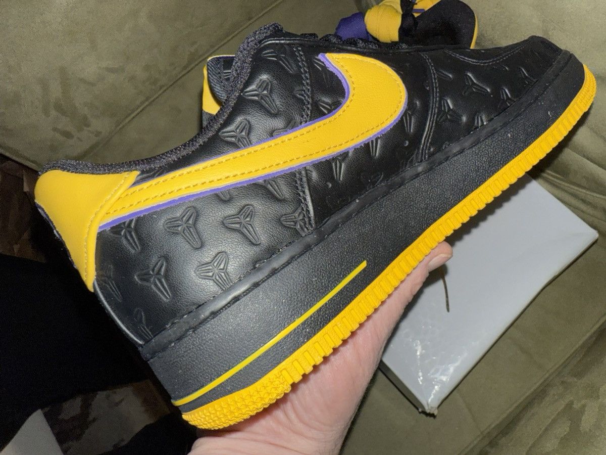 Nike Nike Air Force 1 Low Retro QS KB P “Kobe Away” 3794/8000 NEW Size US 9.5 / EU 42-43 - 18 Thumbnail