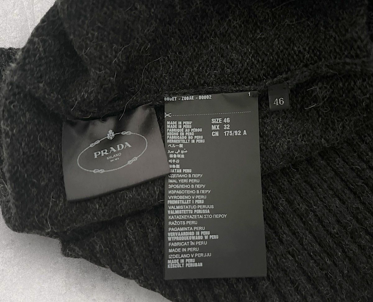 Prada Prada Knit V-Neck Sweater Size L / US 10 / IT 46 - 4 Thumbnail