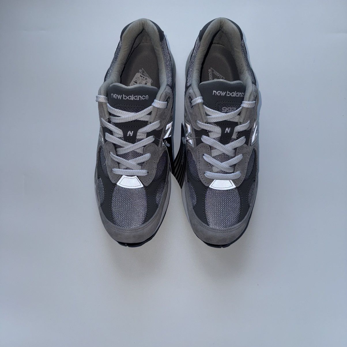 New Balance New Balance 992 MiUSA grey silver metallic sneakers NB Size US 10 / EU 43 - 8 Thumbnail