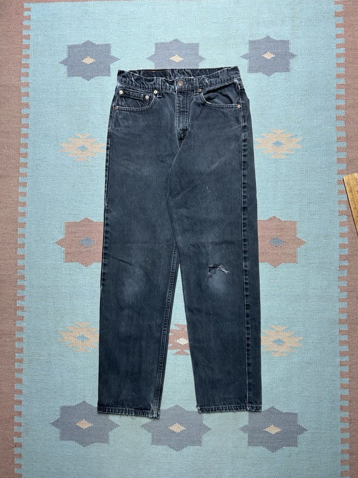 Vintage Vintage 90s Levi’s 550 jeans relaxed faded distressed 30x31 Size US 30 / EU 46 - 1 Thumbnail