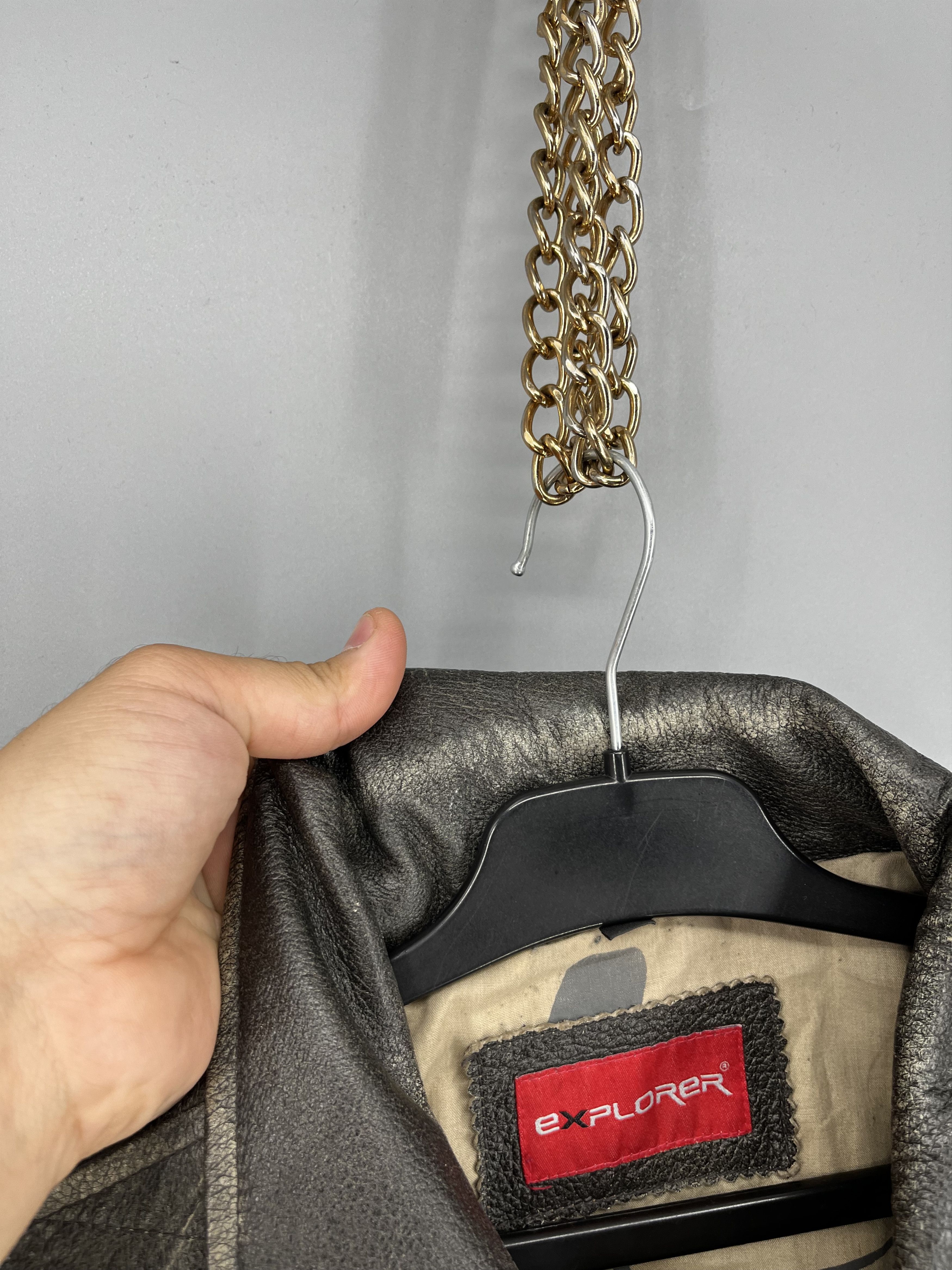 Vintage Explorer Vtg Leather Bomber Jacket – Distressed Patina 90s Size US XXL / EU 58 / 5 - 11 Thumbnail