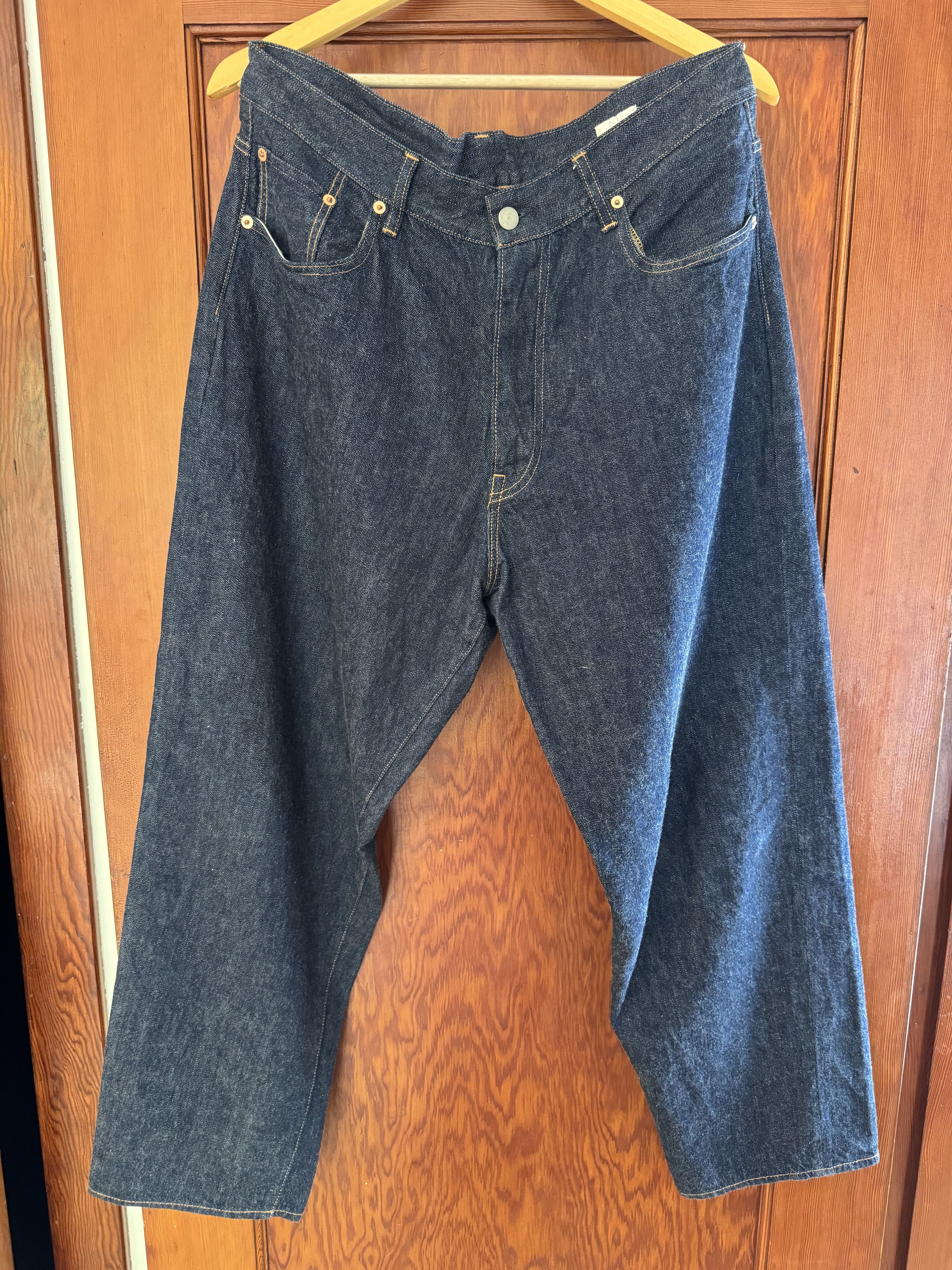 パンツ comoli wism unite denim eyJfcmFpbHMiOnsibWVzc2FnZSI6Ik