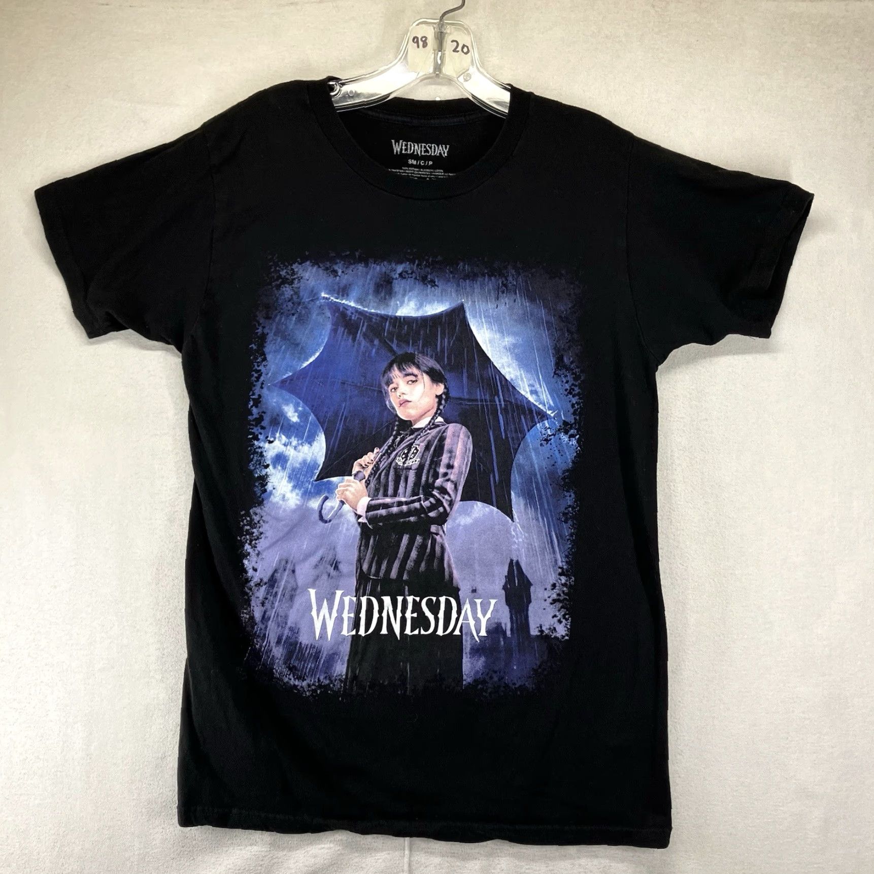 Rains VINTAGE Wednesday Addams Family Black Graphic T-Shirt Adult Small Umbrella Rain Size S / US 4 / IT 40 - 2 Thumbnail