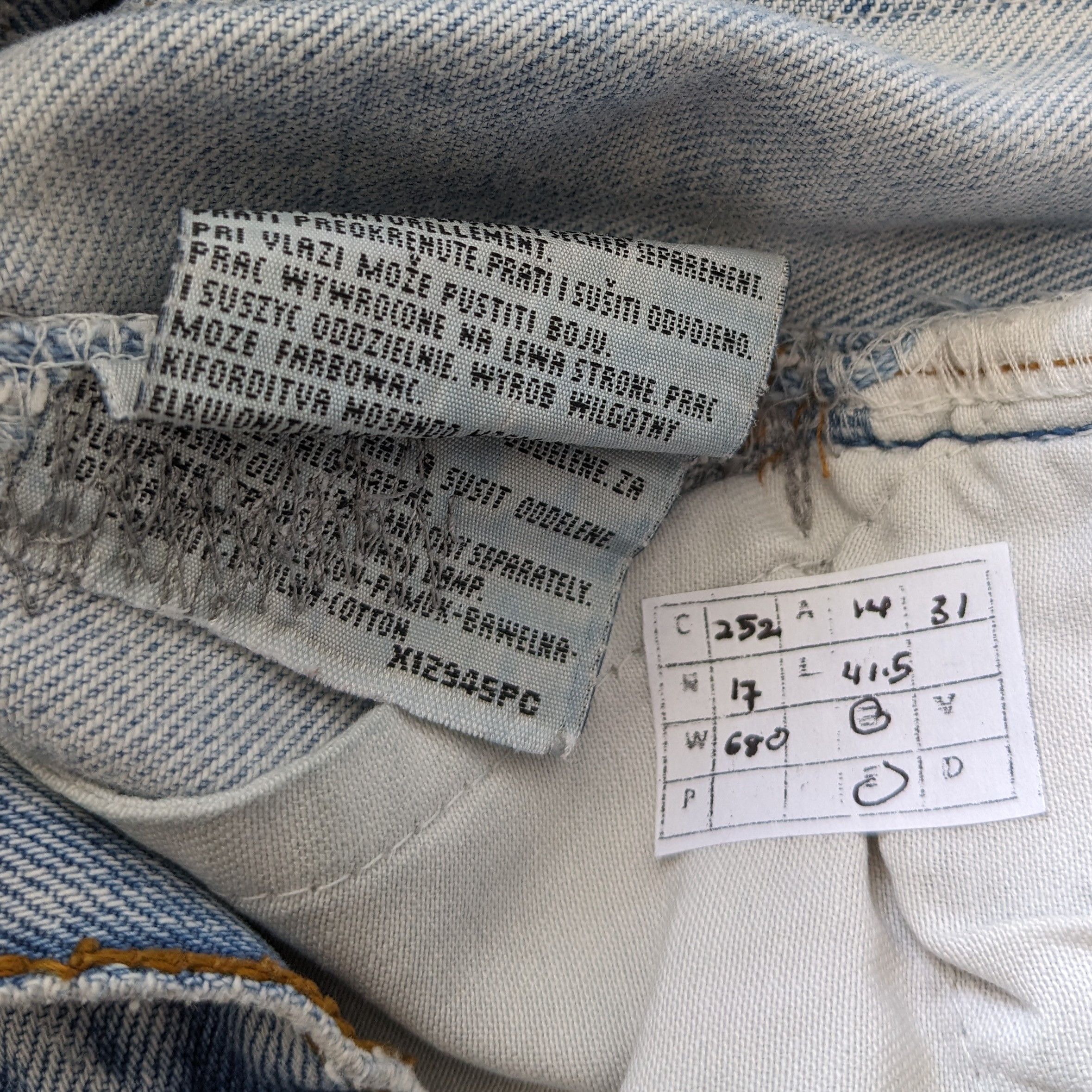 Levi's Vintage Clothing Vintage Levi's Strauss. Co Distressed Denim Jeans Size US 28 / EU 44 - 13 Thumbnail