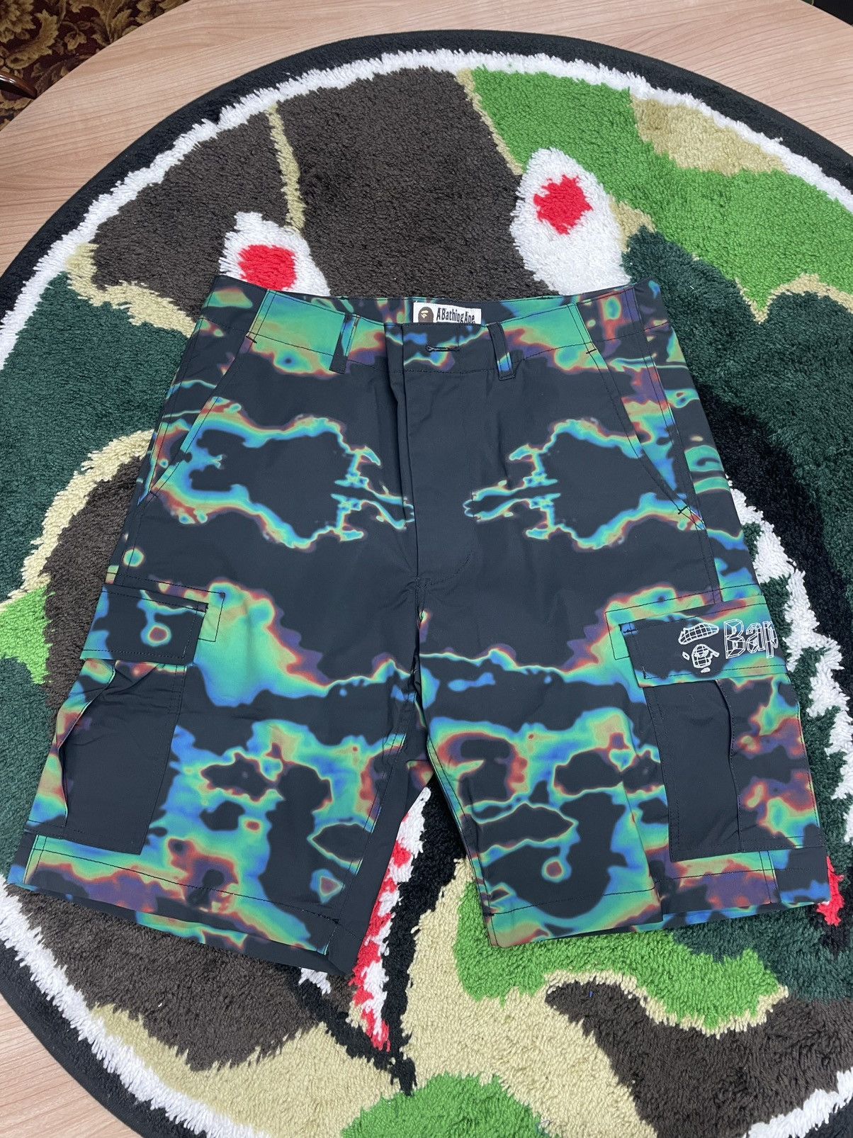 Bape BAPE THERMOGRAPHY CARGO SHORTS Size US 32 / EU 48 - 1 Thumbnail