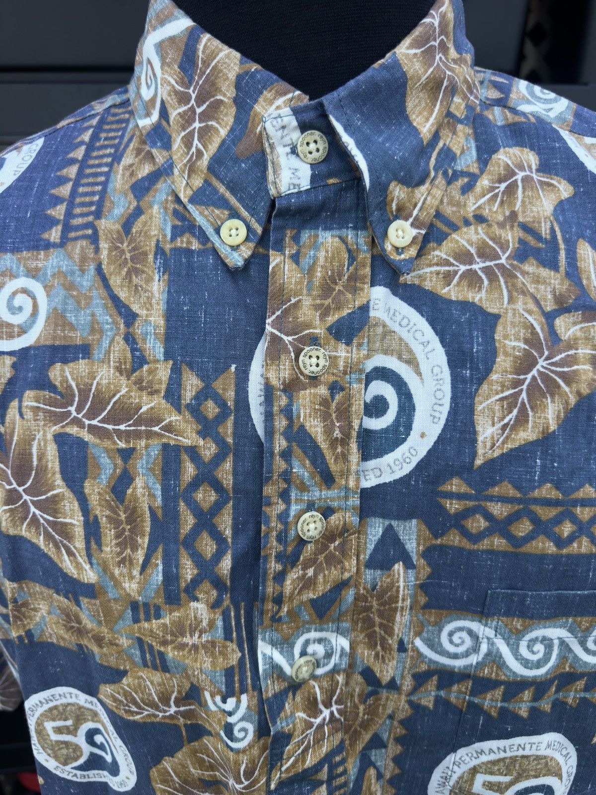 Reyn Spooner Reyn Spooner Hawaii Permanente Medical Group Men’s XL Size US XL / EU 56 / 4 - 3 Thumbnail