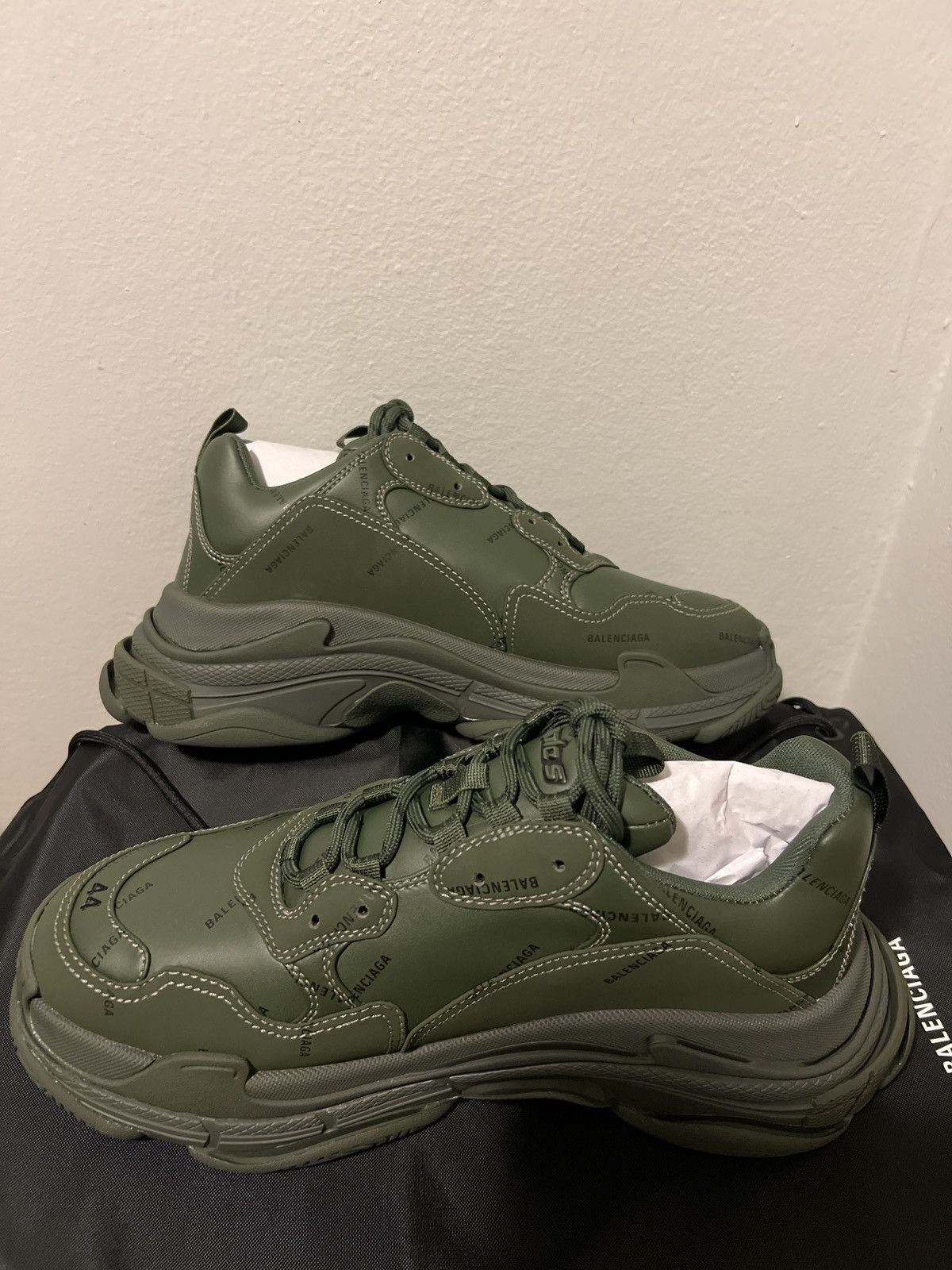 Balenciaga Balenciaga Mens 44E New w/ box - Rare Colorway Size US 11 / EU 44 - 3 Thumbnail