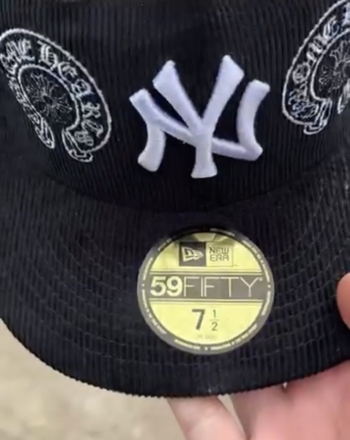 New Era New York Yankees Corduroy fitted Pink UV Custom 7 1/2 Size ONE SIZE - 1 Thumbnail