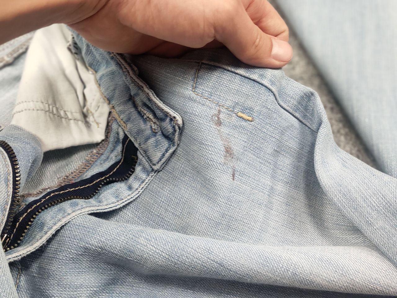 Emporio Armani Vintage Emporio Armani Y2K Style Metal logo Blue denim Jeans Size US 32 / EU 48 - 15 Thumbnail