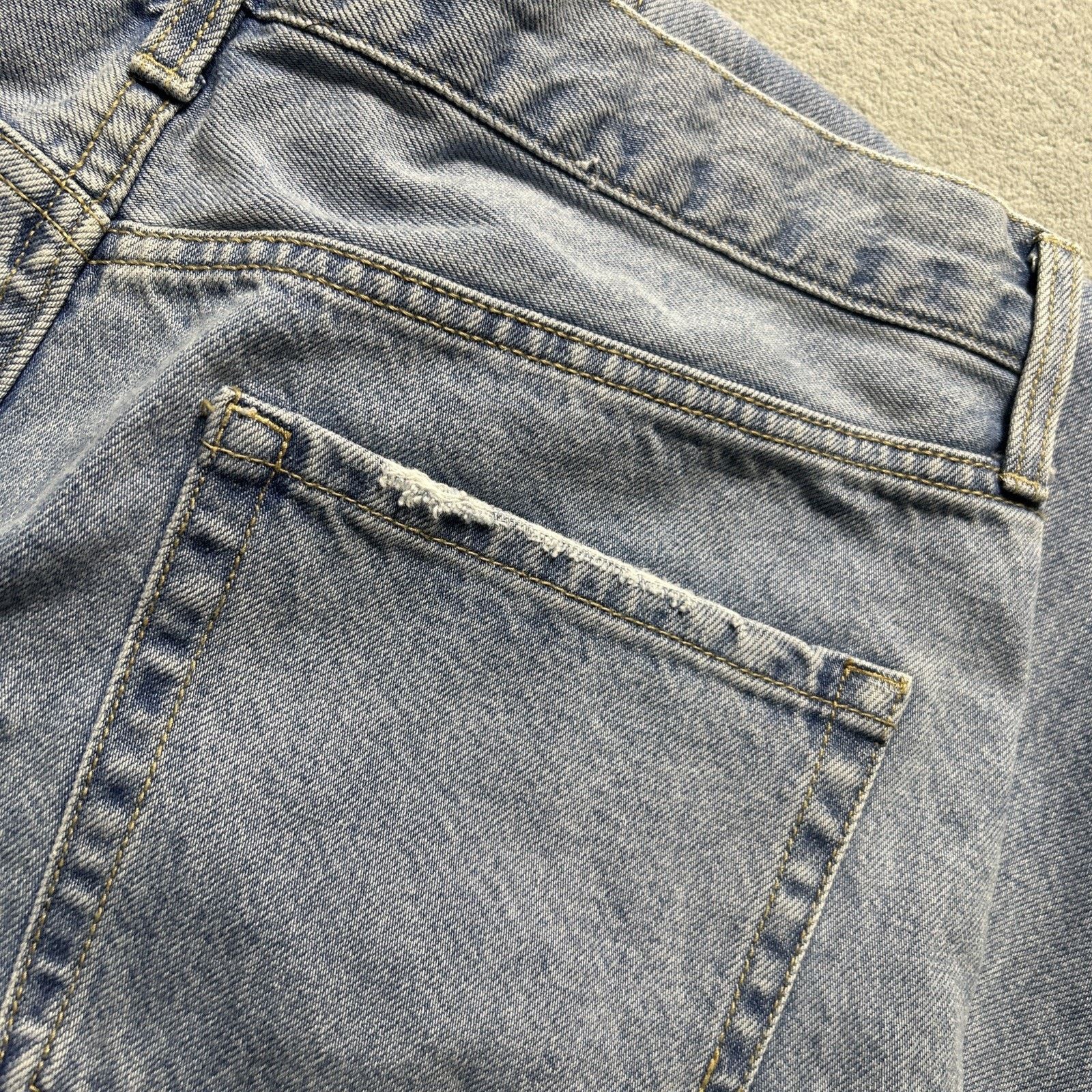 Levi's Beyond Baggy Jeans Womens 13 34x34 Wide Hamilton Raw Loose Size 34" / US 12 / IT 48 - 8 Thumbnail