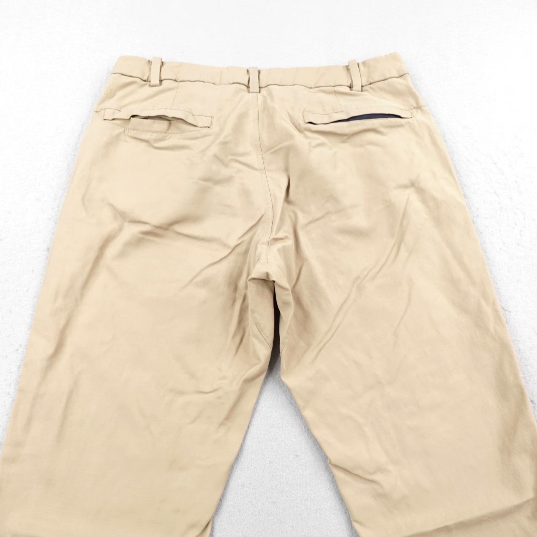 Lululemon Lululemon Pants Mens 32 Khaki Beige ABC Commission Warpstreme Performance Chino Size US 32 / EU 48 - 5 Thumbnail