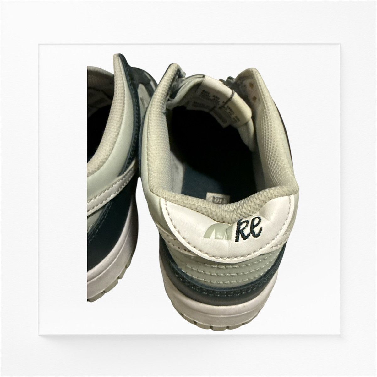 Nike Nike Dunk Low GS Youth 7 Size US 7 / EU 40 - 5 Thumbnail