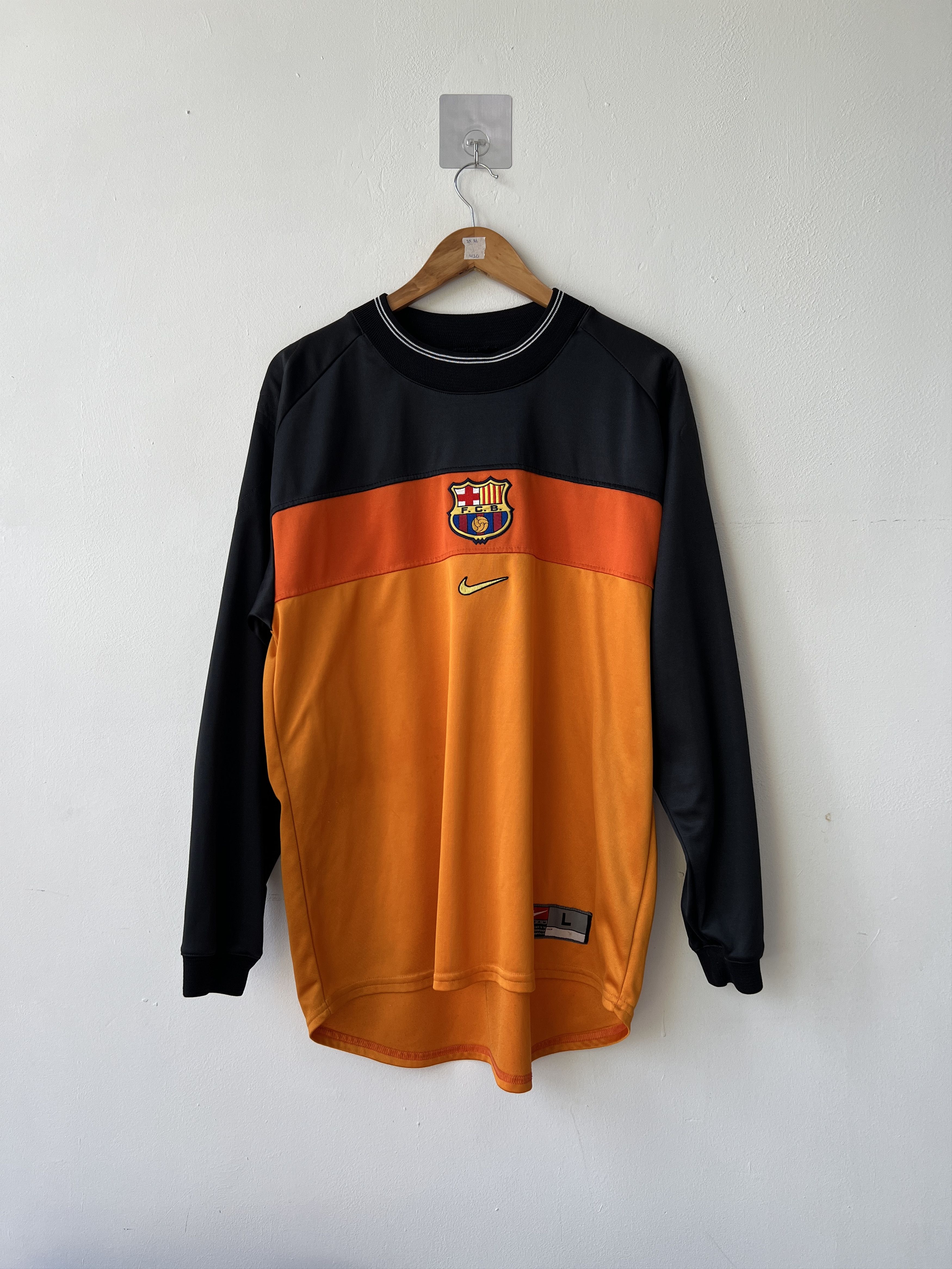 Nike (L) Barcelona 1999-00 Goalkeeper GK Kit Hesp #1 Size US L / EU 52-54 / 3 - 1 Thumbnail