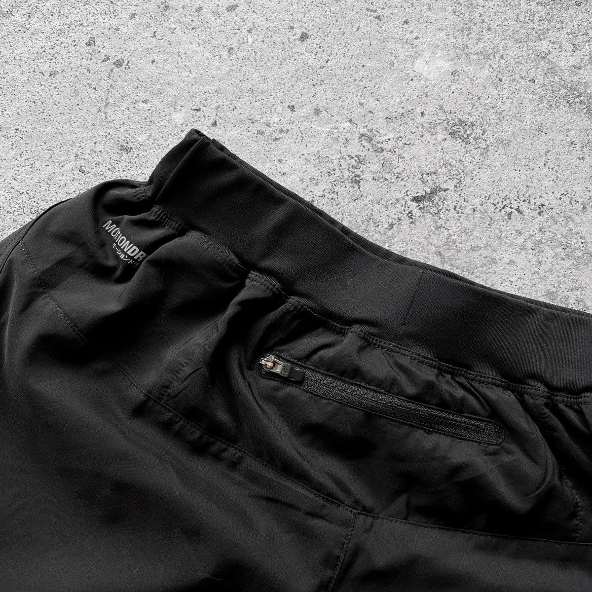 Asics Asics Womens Black Running Active Shorts Reflective Size 26" / US 2 / IT 38 - 3 Thumbnail